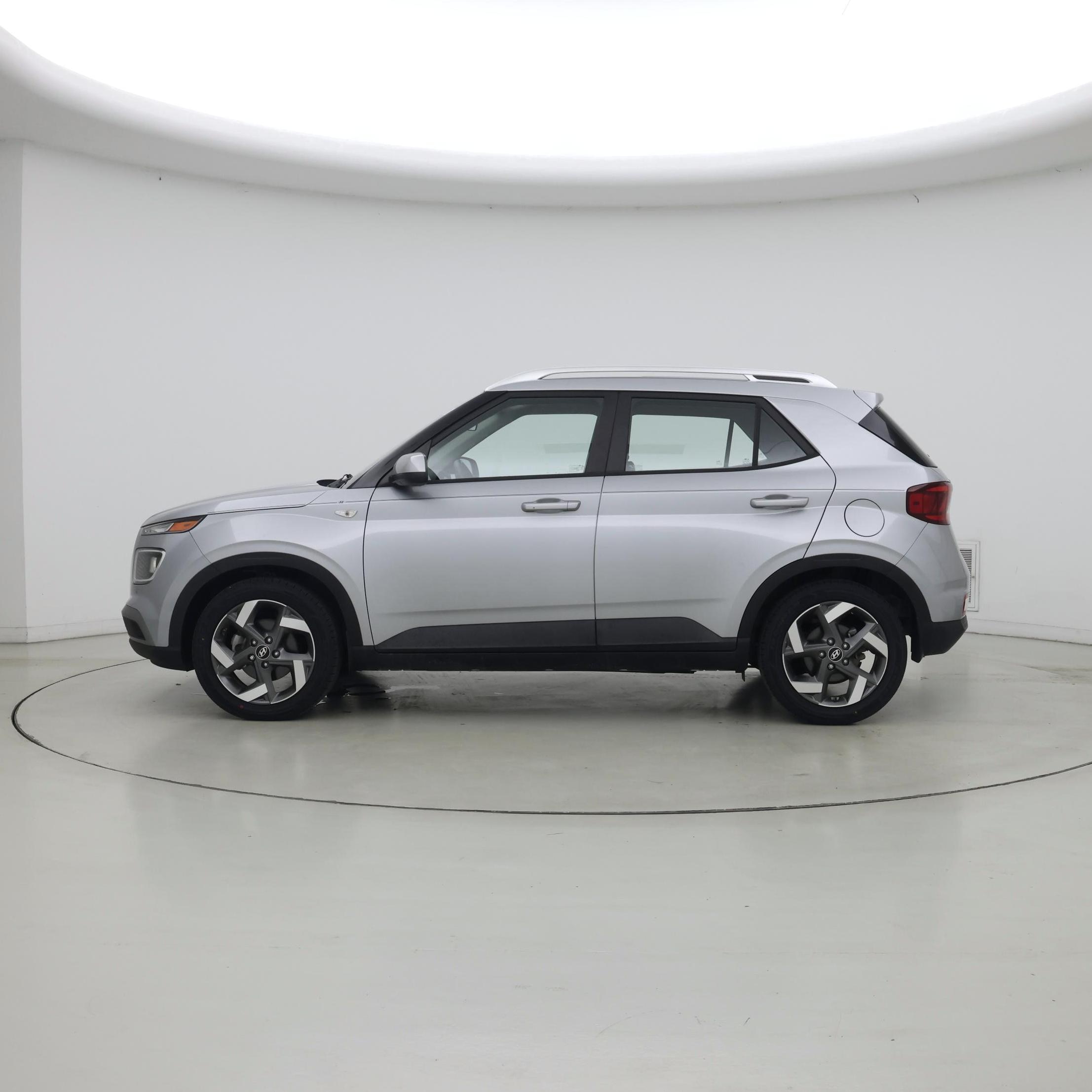 Thumbnail: 2021 Hyundai Venue - 3