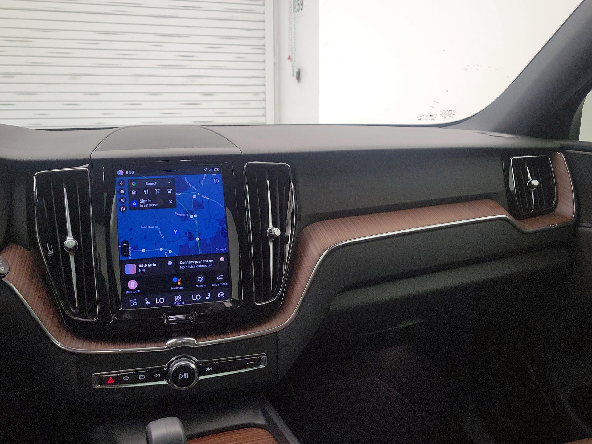 Thumbnail: 2023 Volvo XC60 - 9