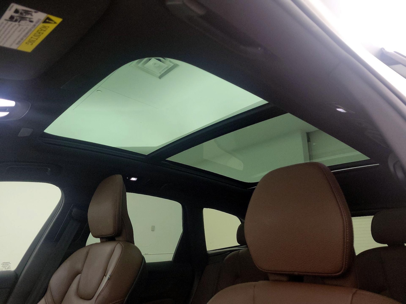 2023 Volvo XC60 Plus - Photo 21