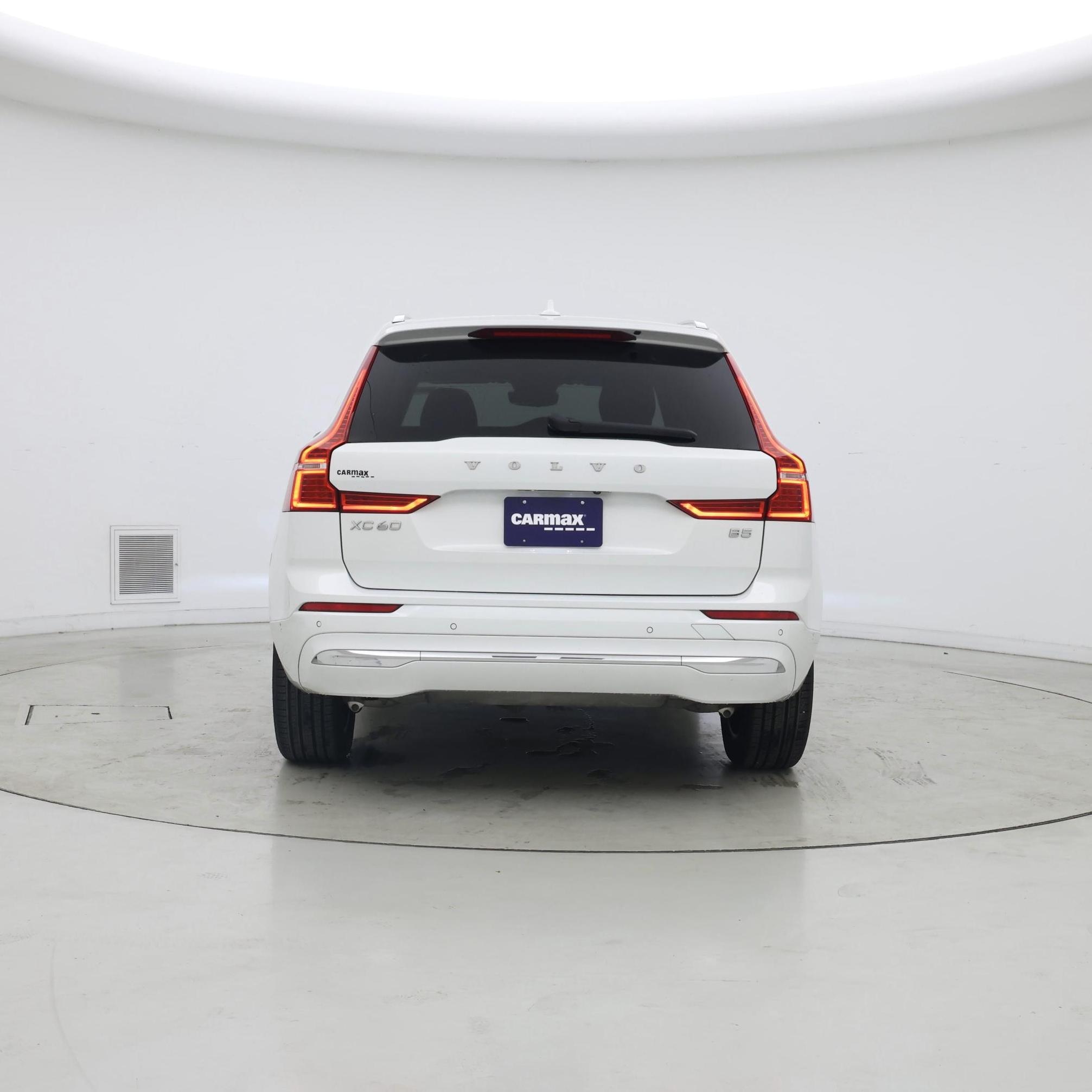 Thumbnail: 2023 Volvo XC60 - 6