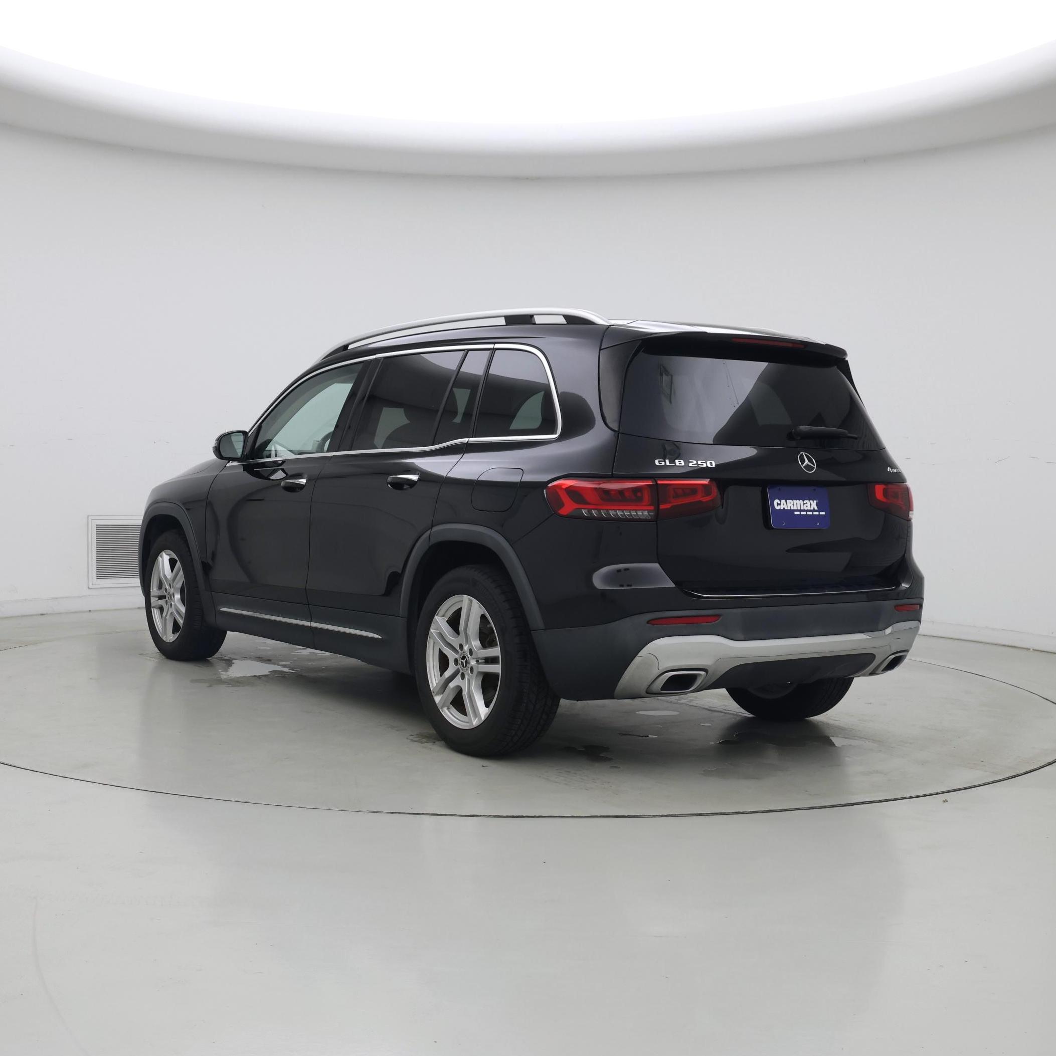 Thumbnail: 2023 Mercedes-Benz GLB - 2