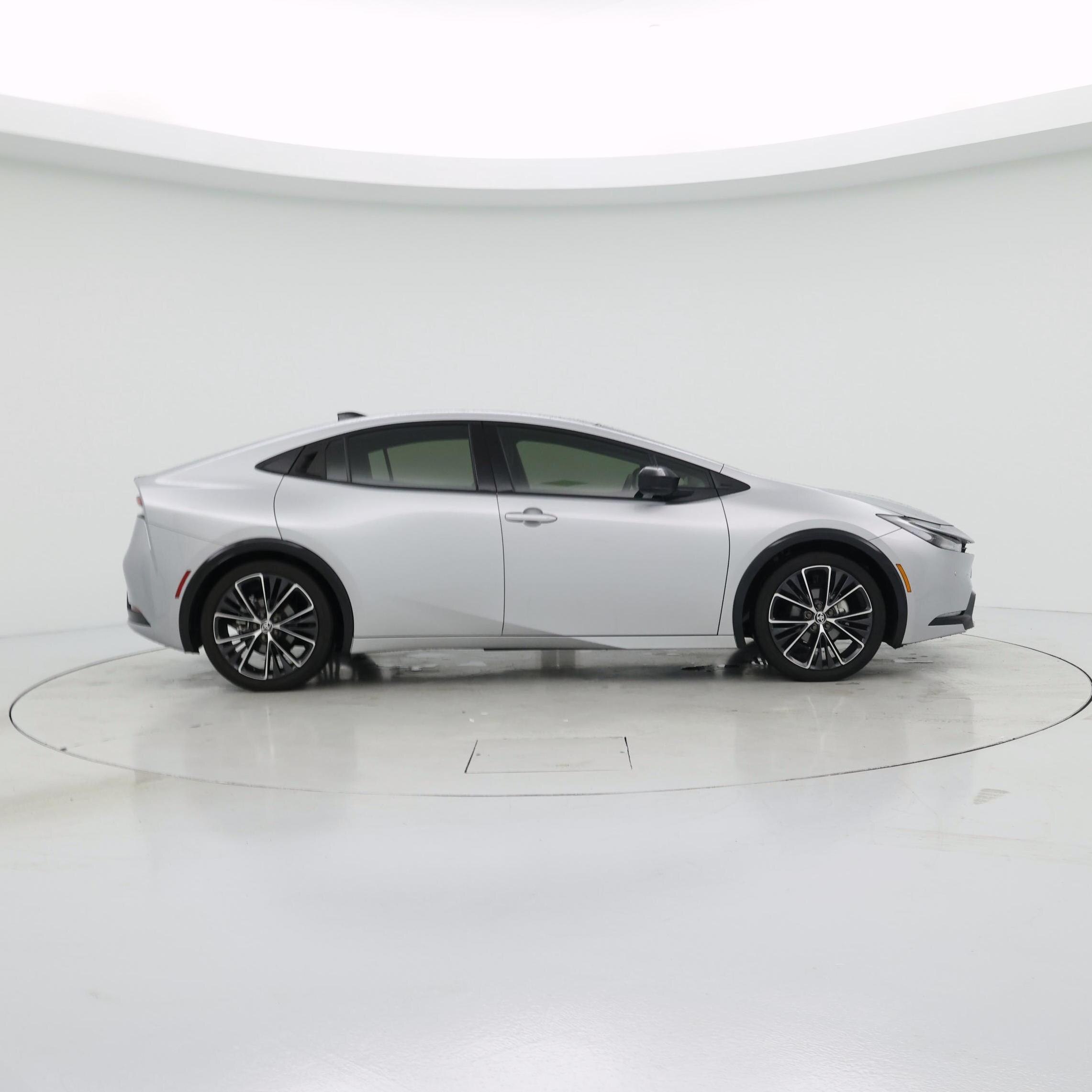 Thumbnail: 2024 Toyota Prius - 7