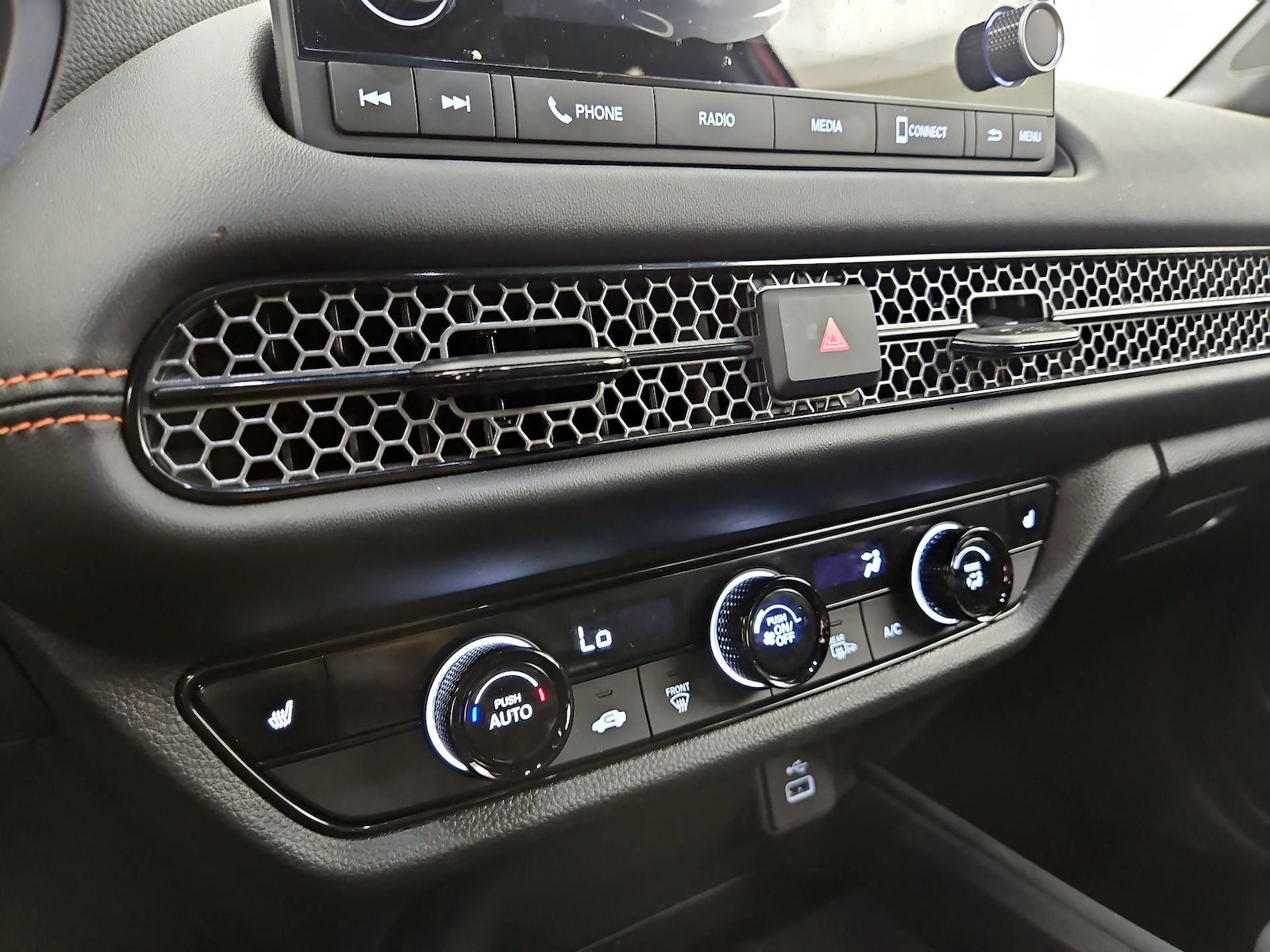 2025 Honda HR-V Sport - Photo 17