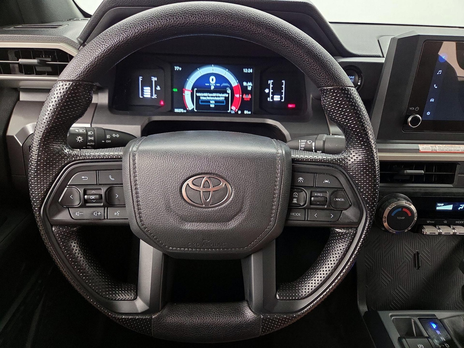2025 Toyota Tacoma SR5 - Photo 11