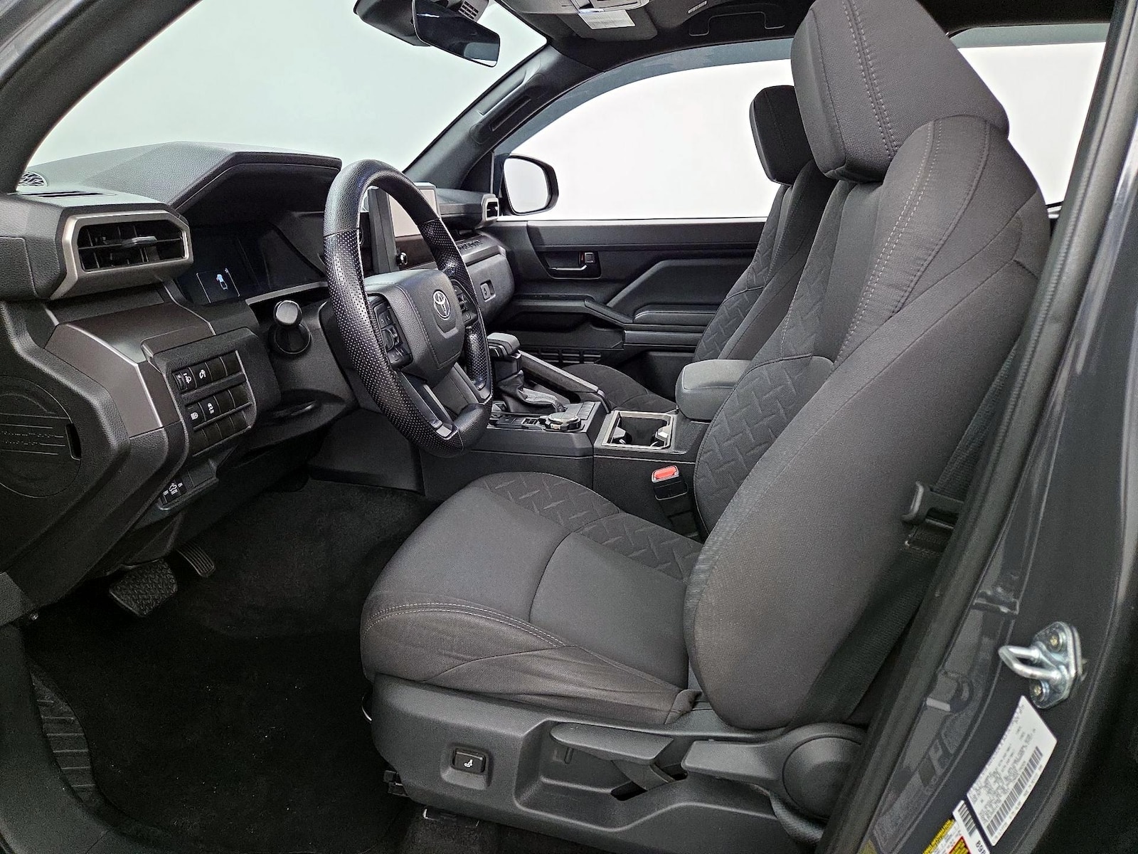 2025 Toyota Tacoma SR5 - Photo 12