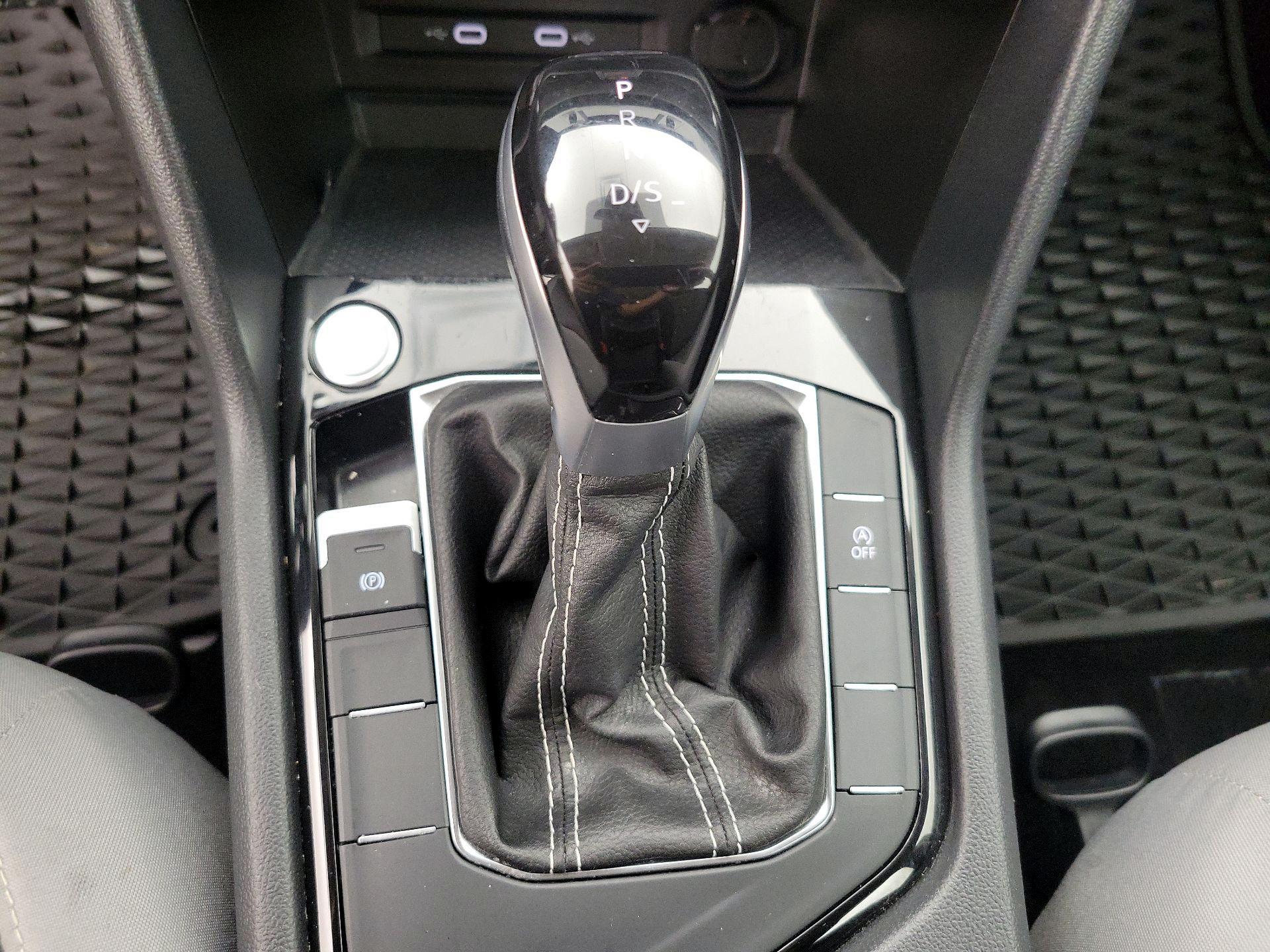 Thumbnail: 2024 Volkswagen Taos - 17