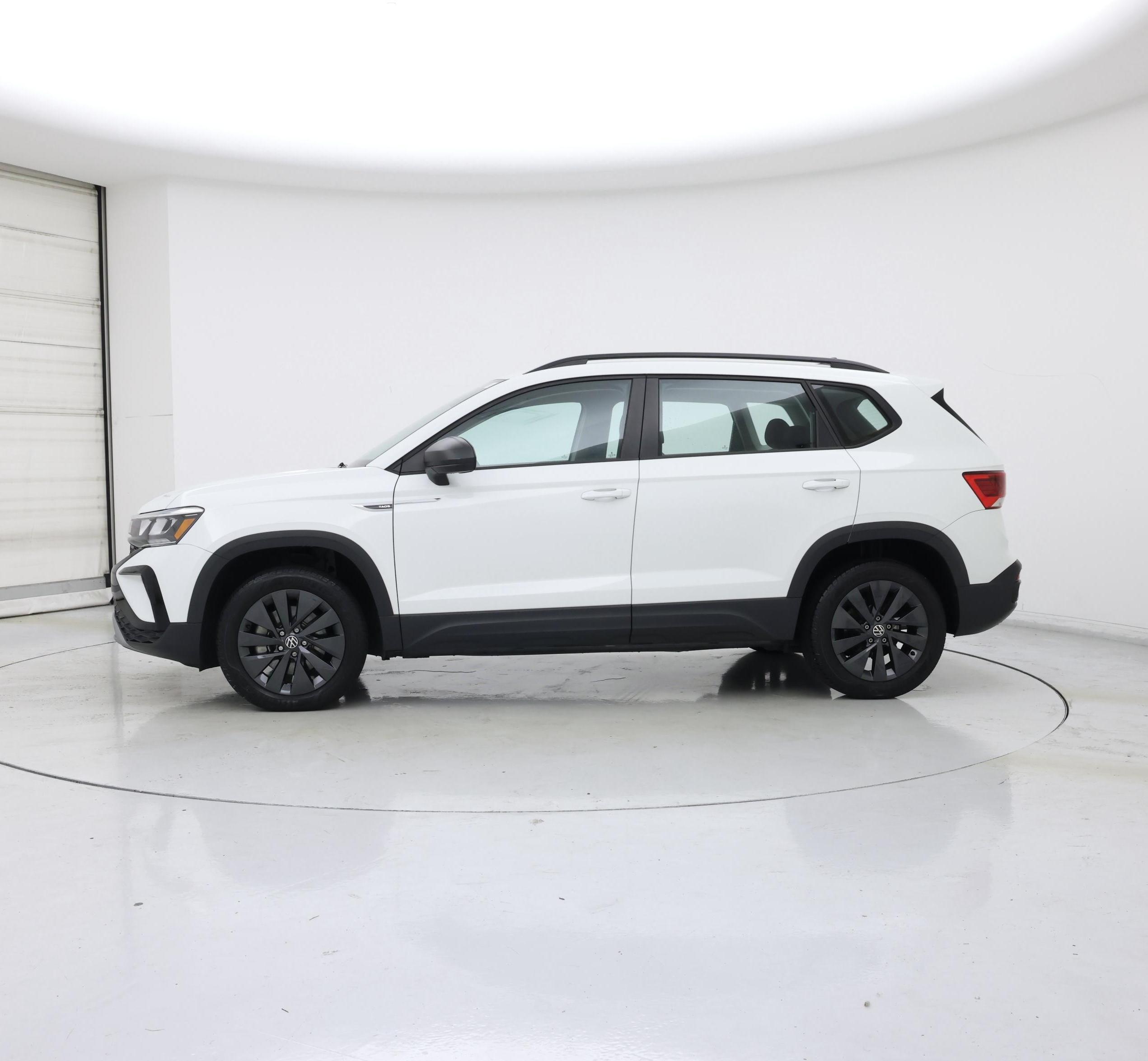 Thumbnail: 2024 Volkswagen Taos - 3