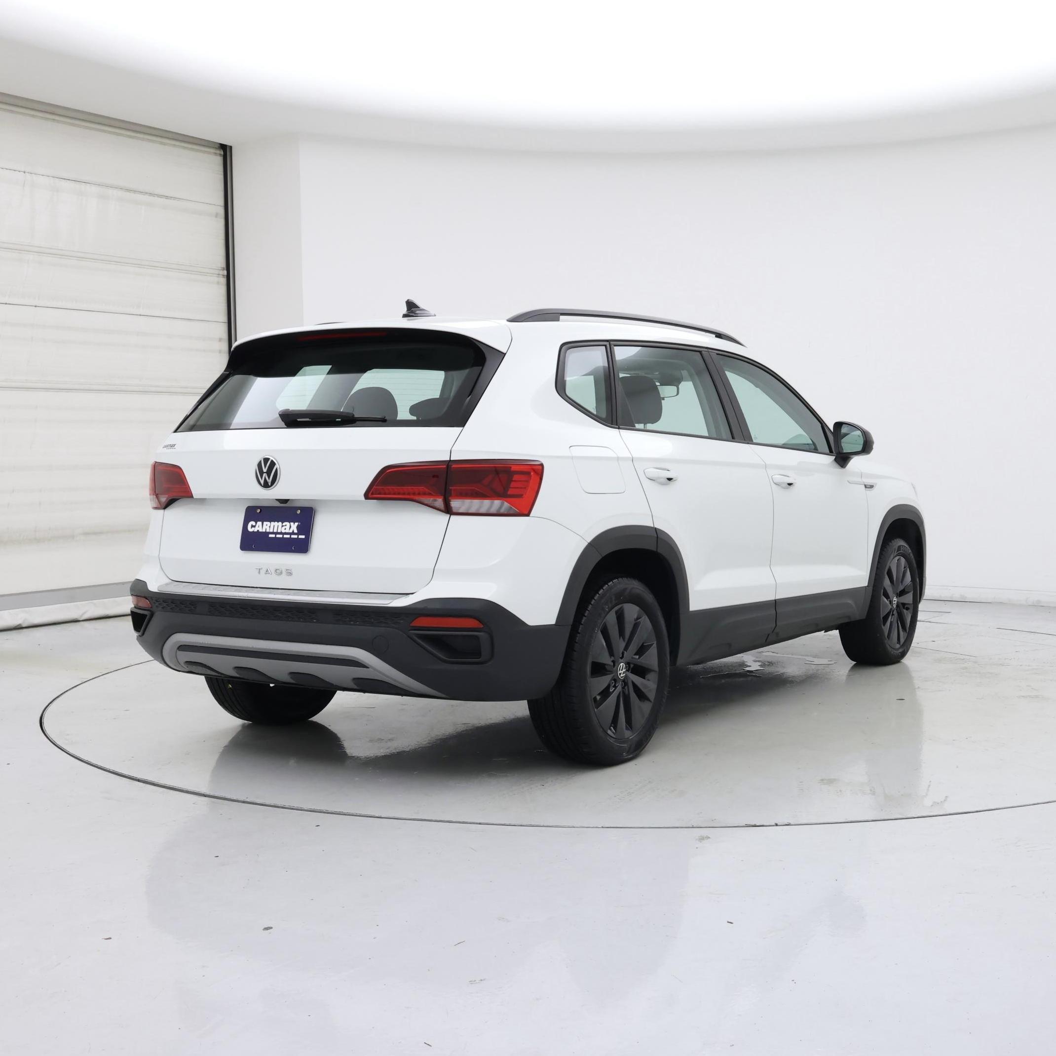 Thumbnail: 2024 Volkswagen Taos - 8