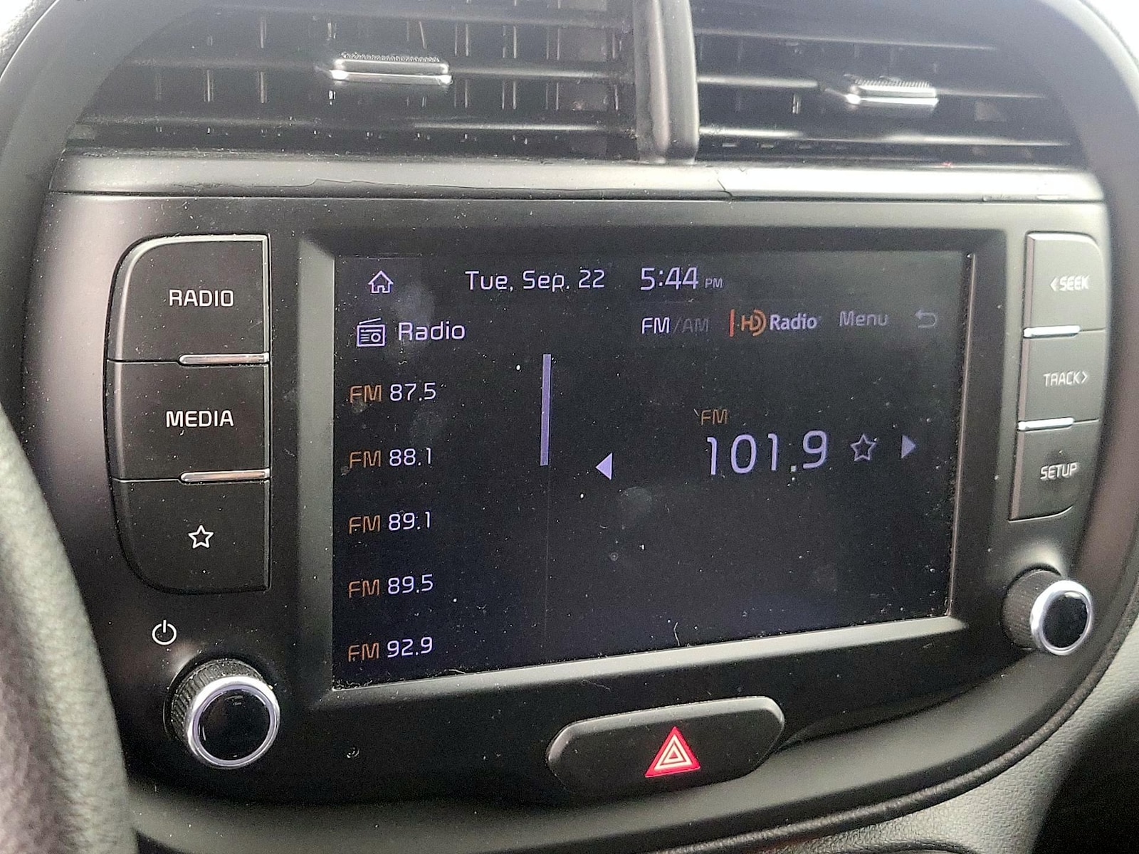 2023 Kia Soul LX - Photo 16