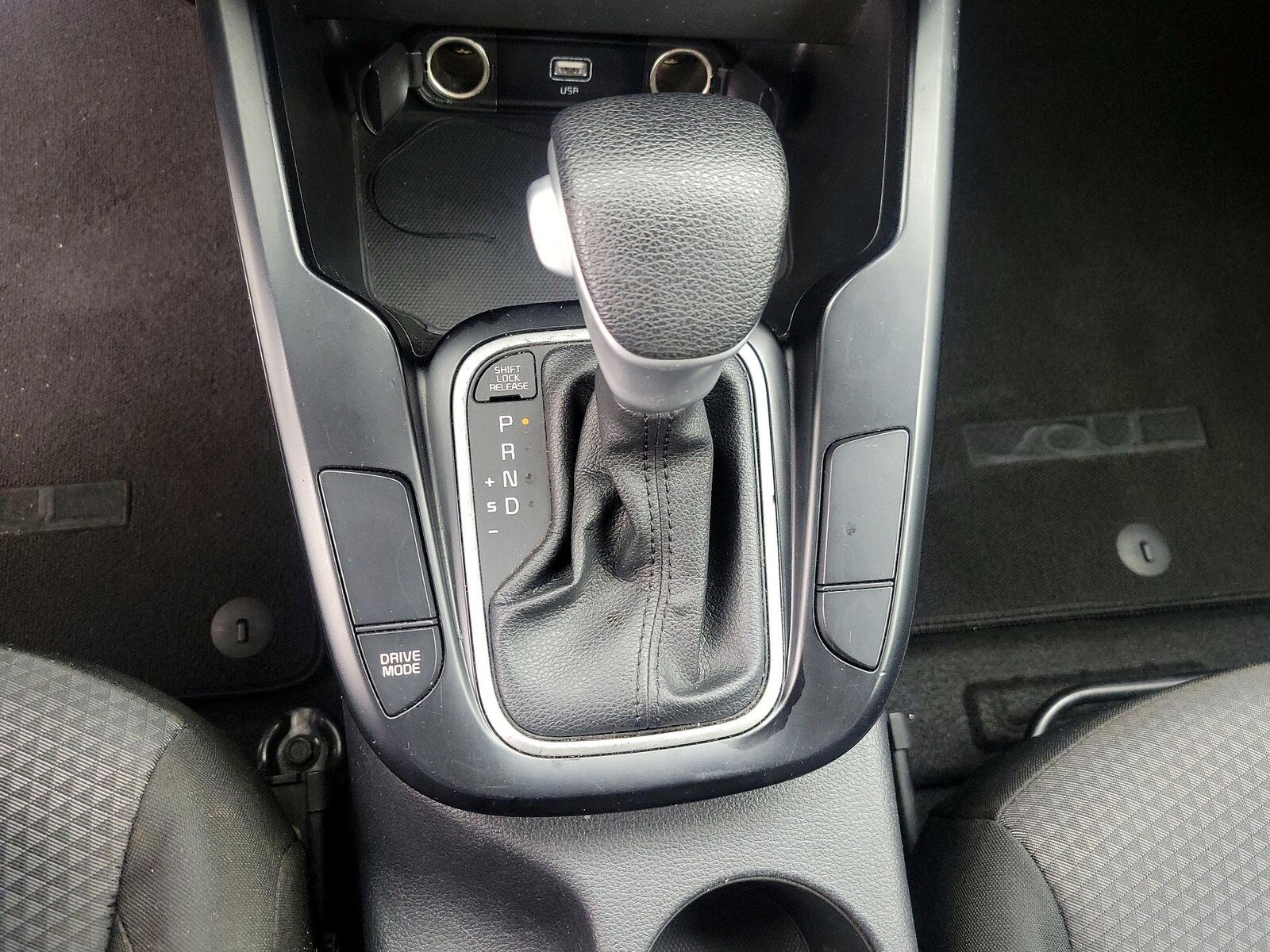 2023 Kia Soul LX - Photo 18