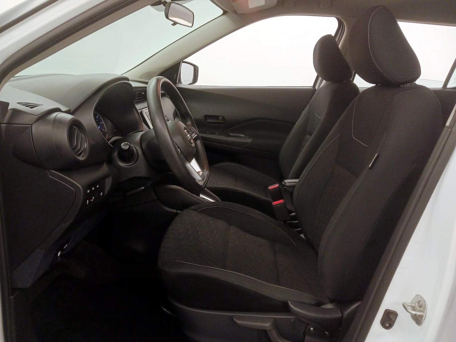 2021 Nissan Kicks S - Photo 12
