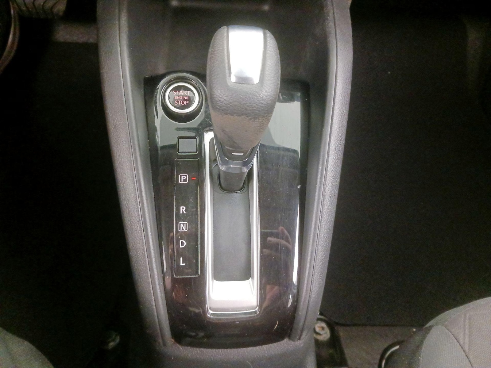 2021 Nissan Kicks S - Photo 18