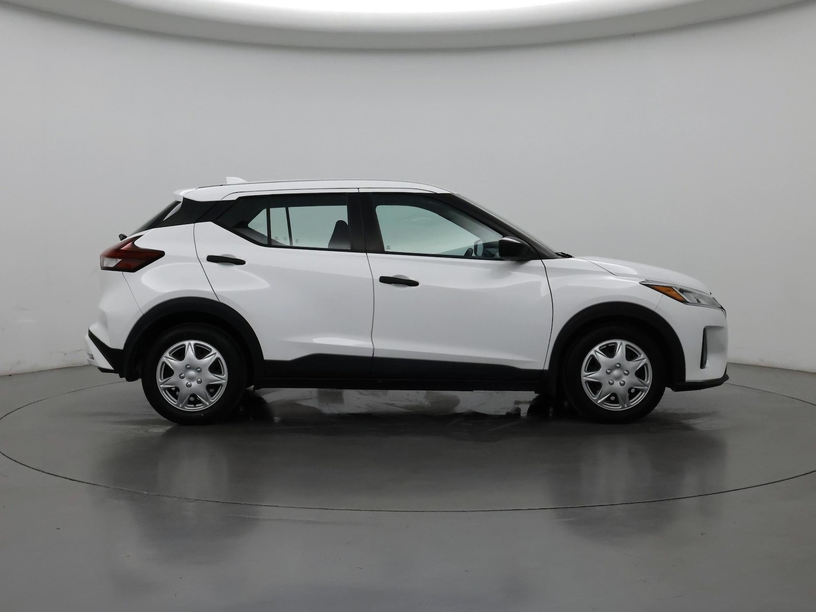 2021 Nissan Kicks S - Photo 8