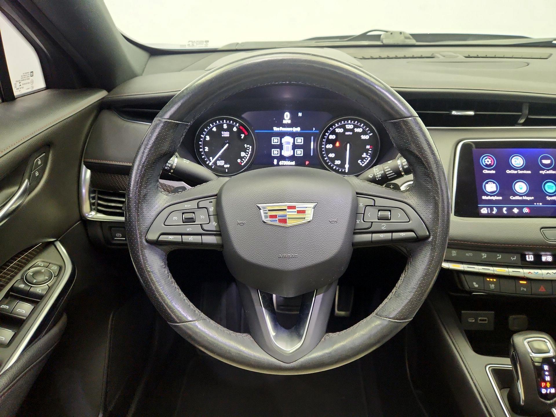 Thumbnail: 2019 Cadillac XT4 - 10