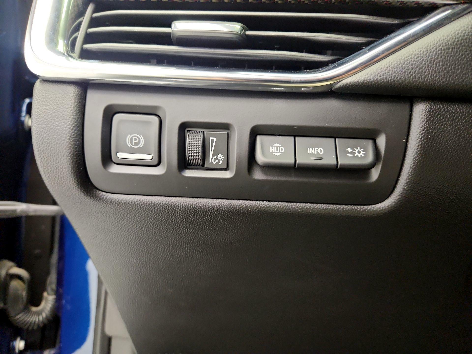 Thumbnail: 2019 Cadillac XT4 - 13
