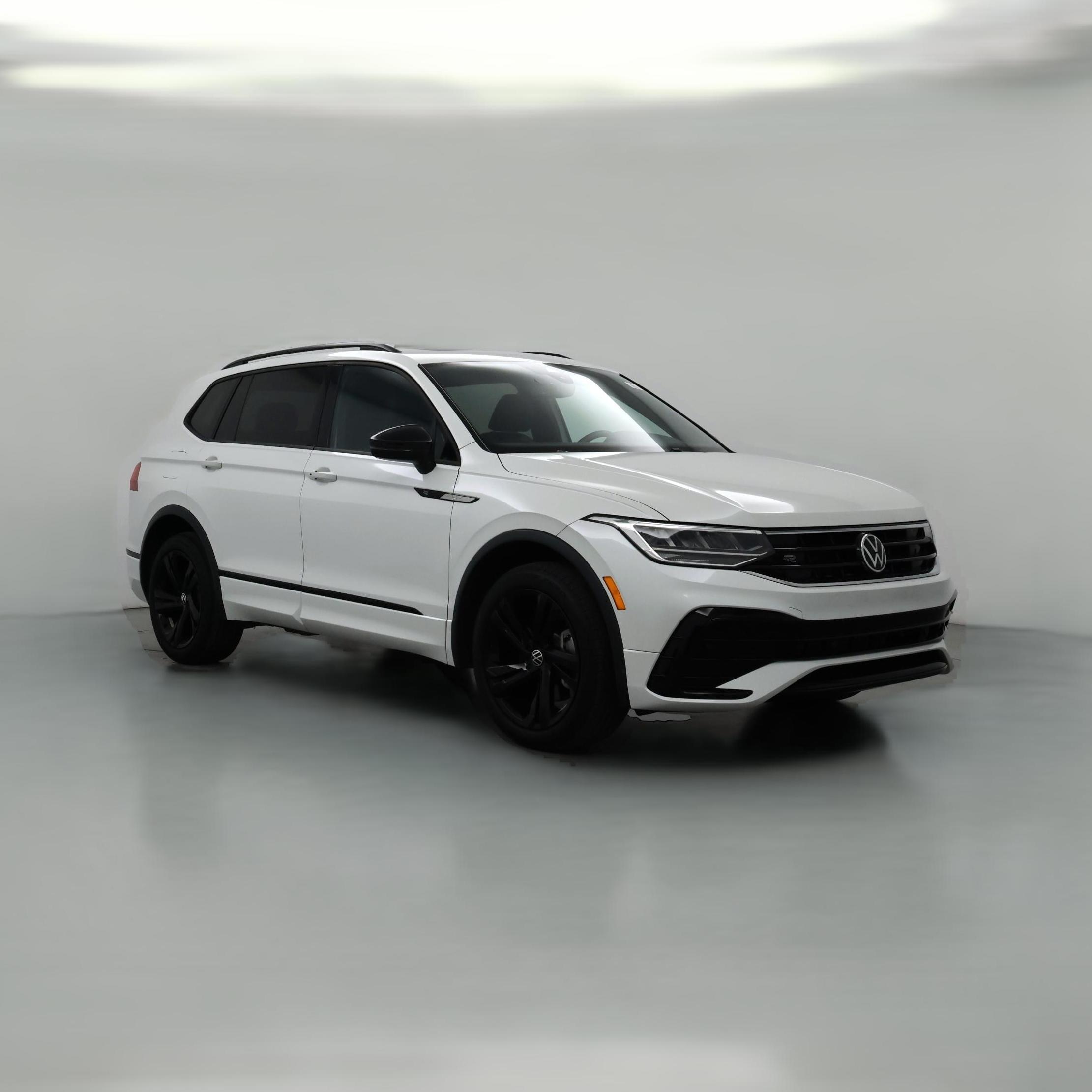 Thumbnail: 2023 Volkswagen Tiguan - 1