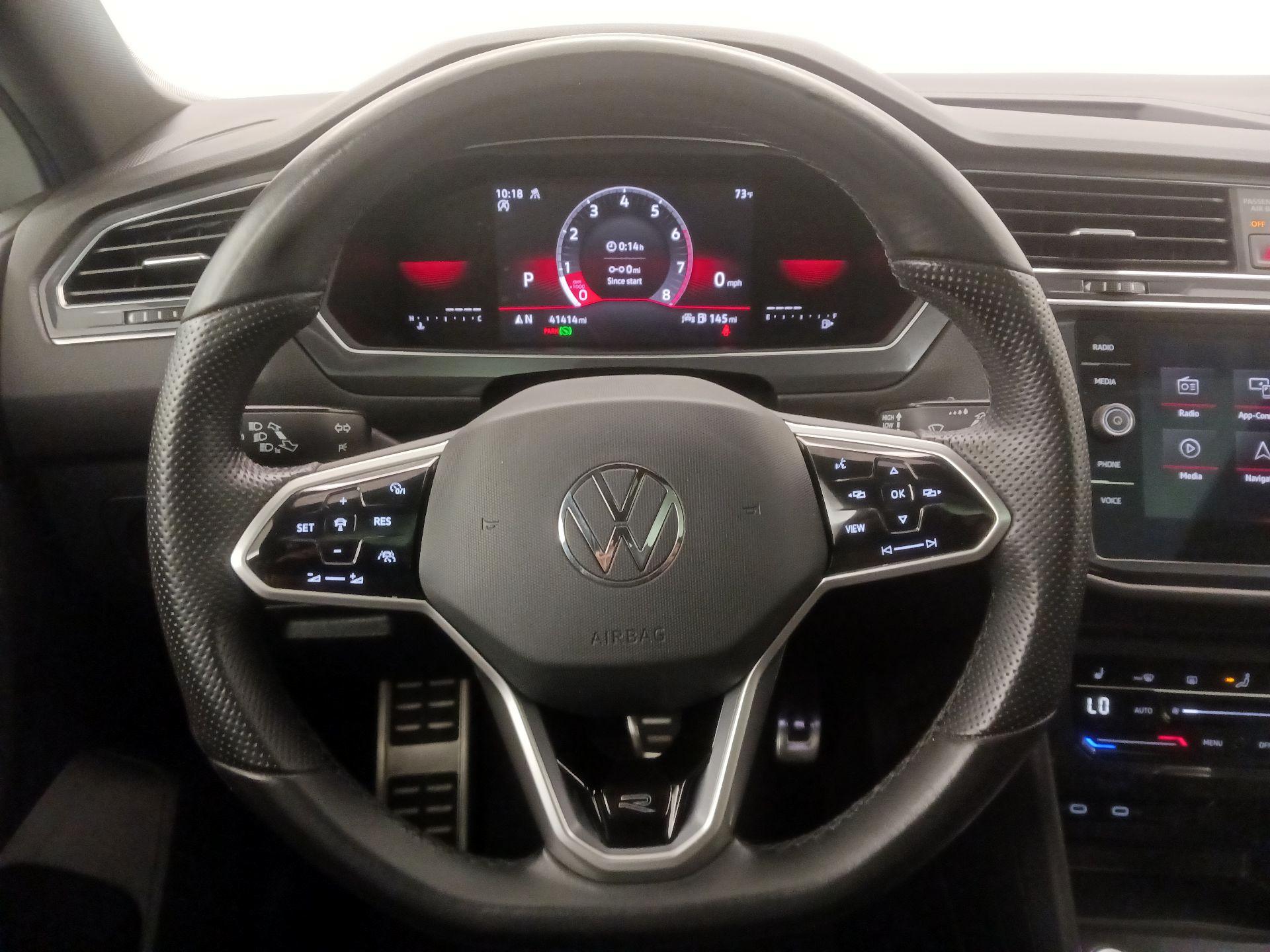Thumbnail: 2023 Volkswagen Tiguan - 10