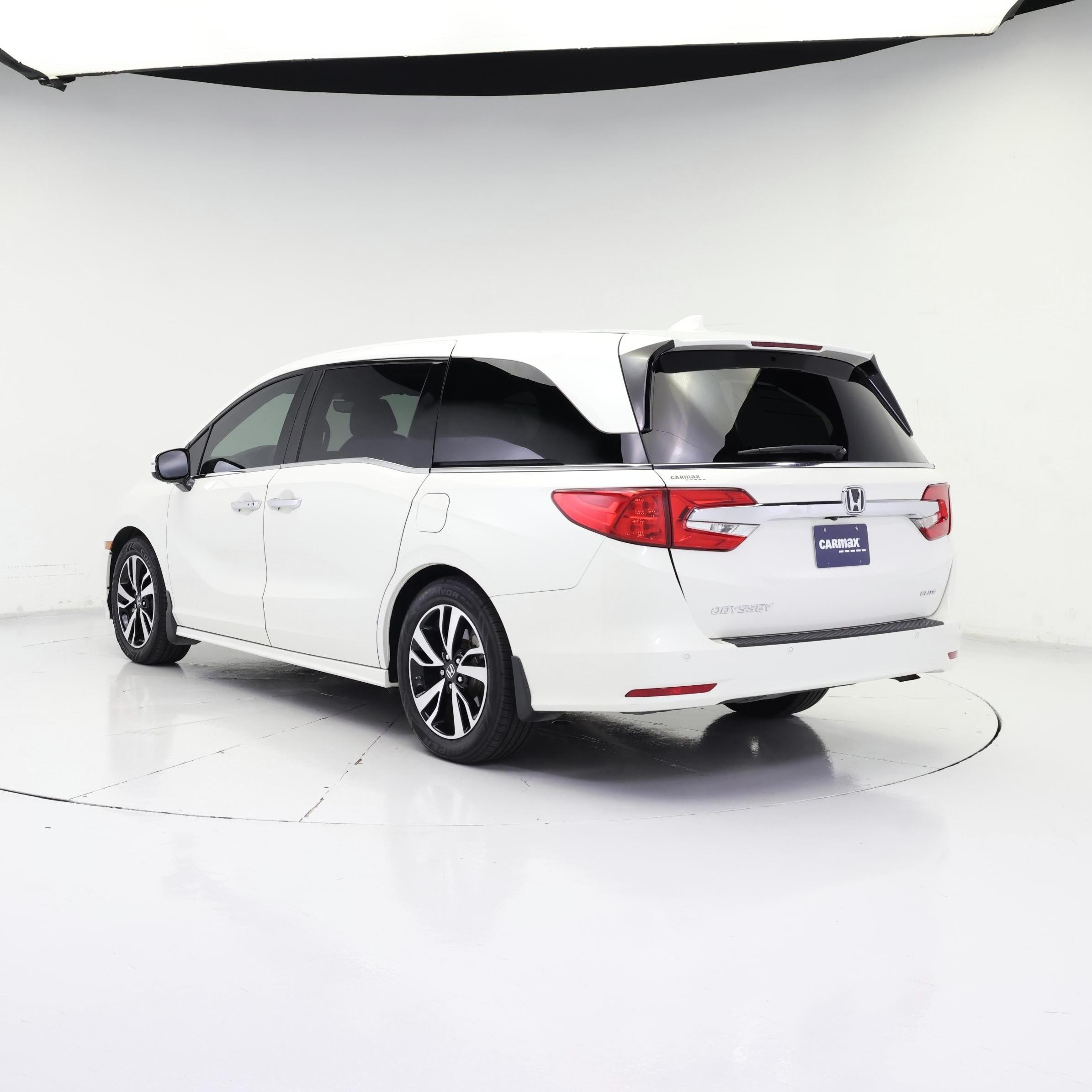 Thumbnail: 2019 Honda Odyssey - 2