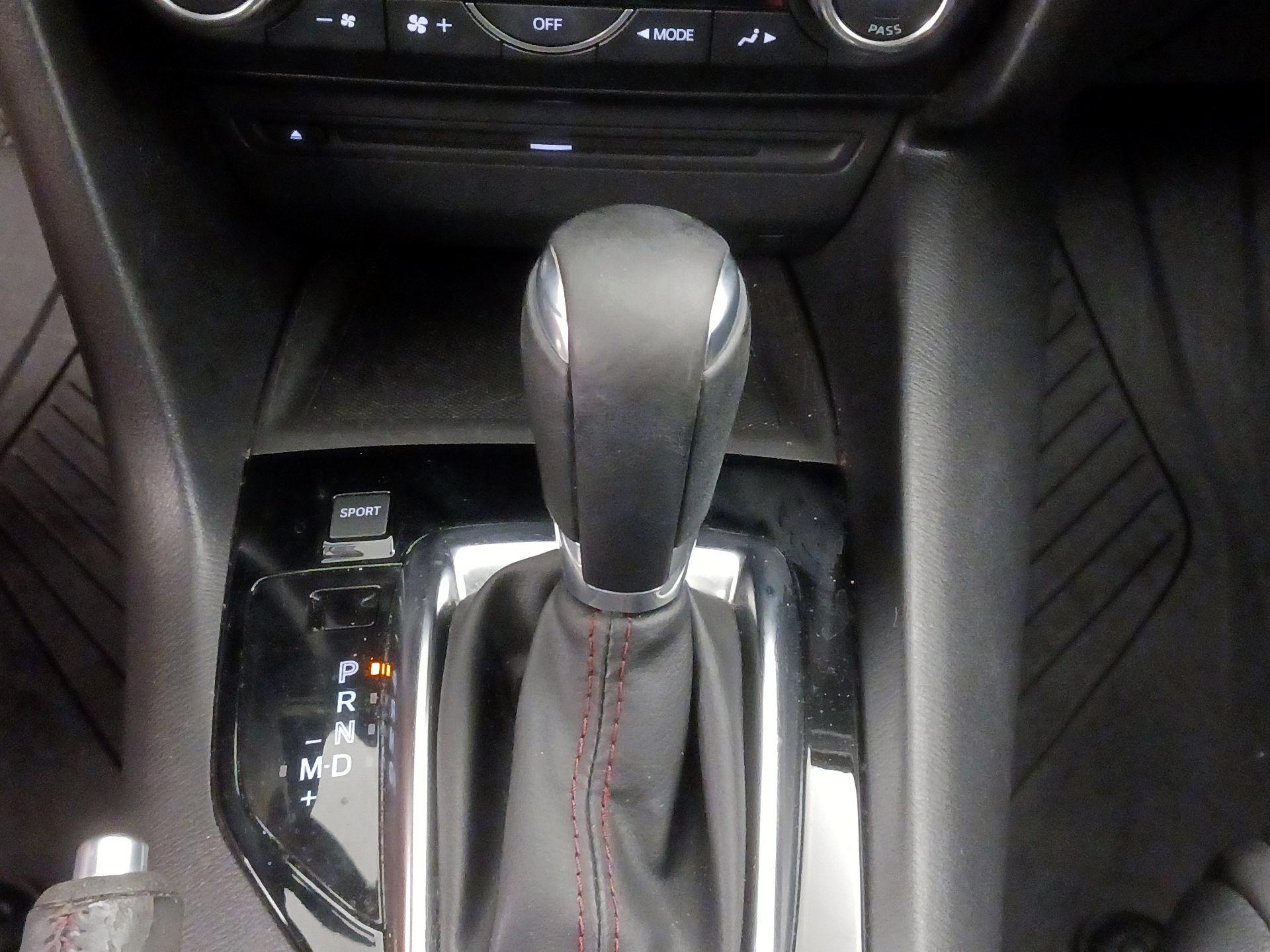 Thumbnail: 2015 Mazda Mazda3 - 18