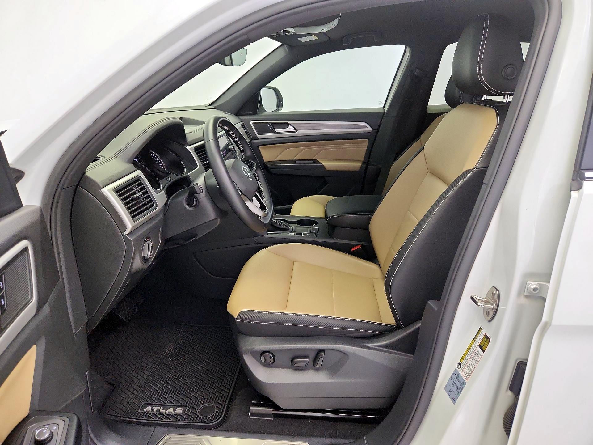 Thumbnail: 2021 Volkswagen Atlas - 11