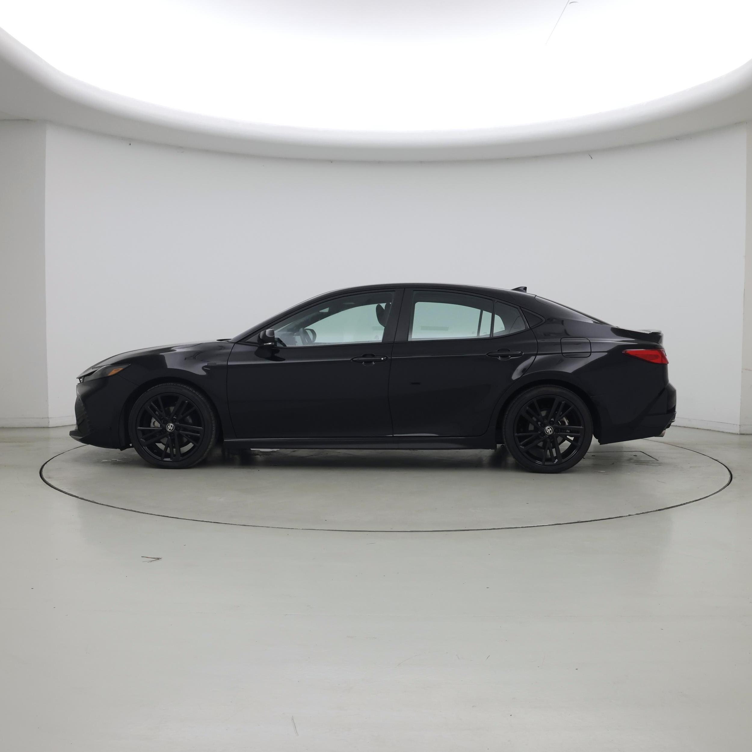 Thumbnail: 2026 Toyota Camry - 3