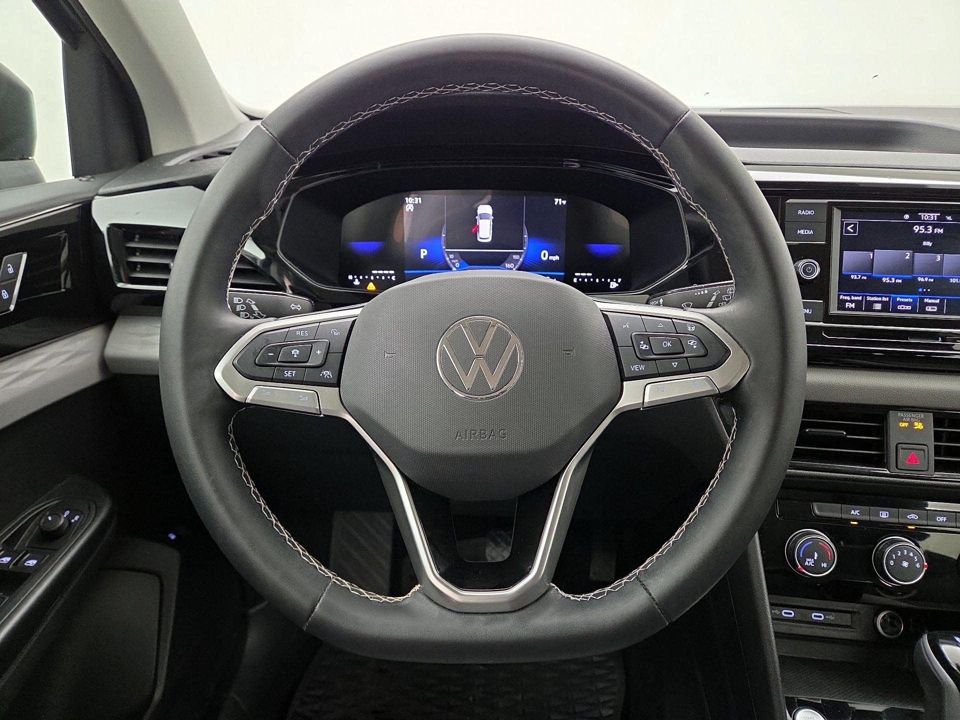Thumbnail: 2024 Volkswagen Taos - 10