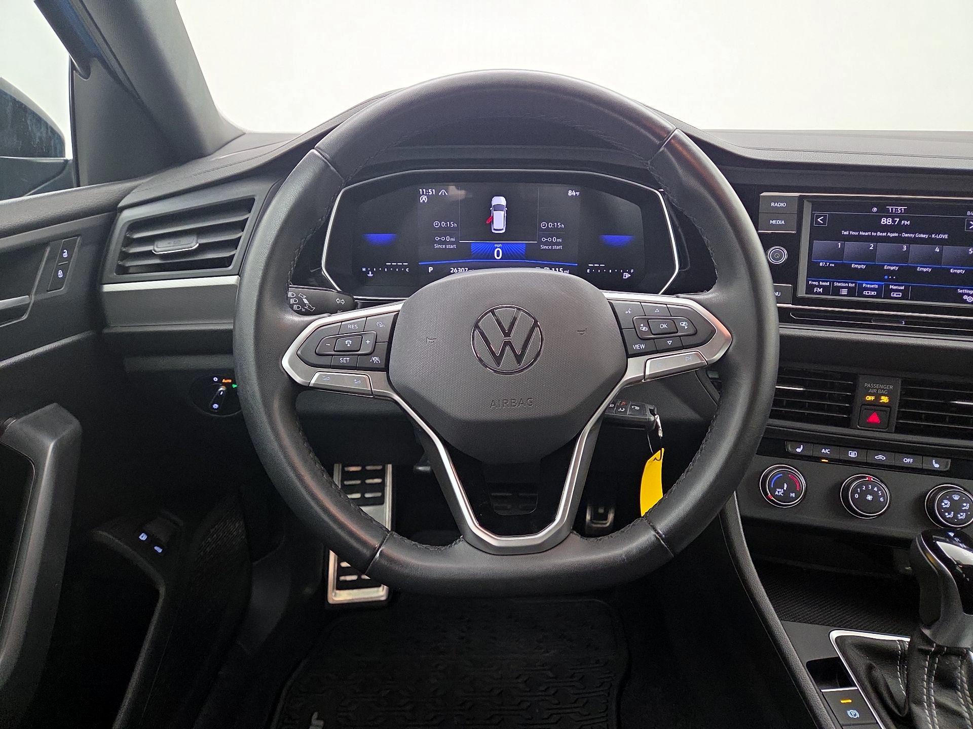 Thumbnail: 2024 Volkswagen Jetta - 10
