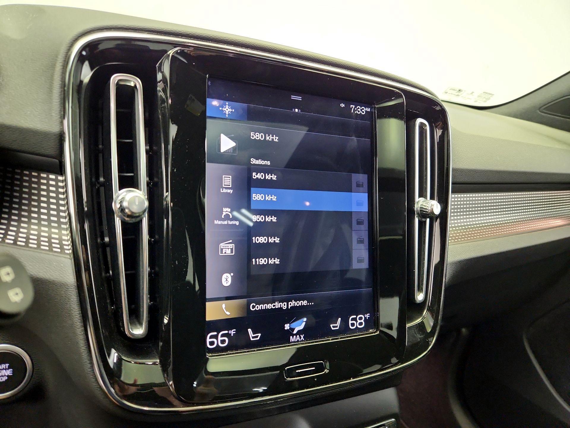 Thumbnail: 2020 Volvo XC40 - 16