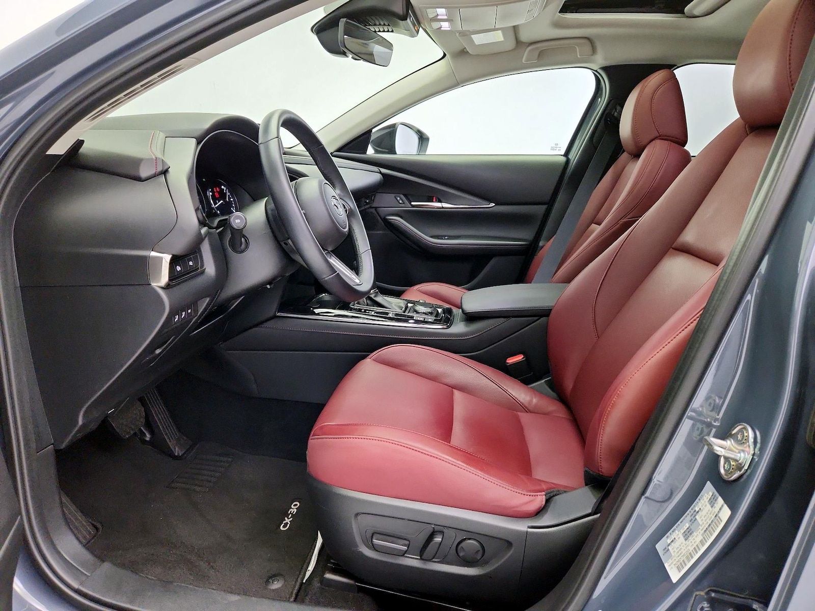 2025 Mazda CX-30 Carbon Edition - Photo 12