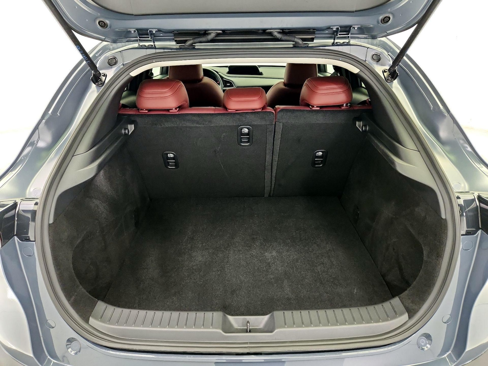 2025 Mazda CX-30 Carbon Edition - Photo 23