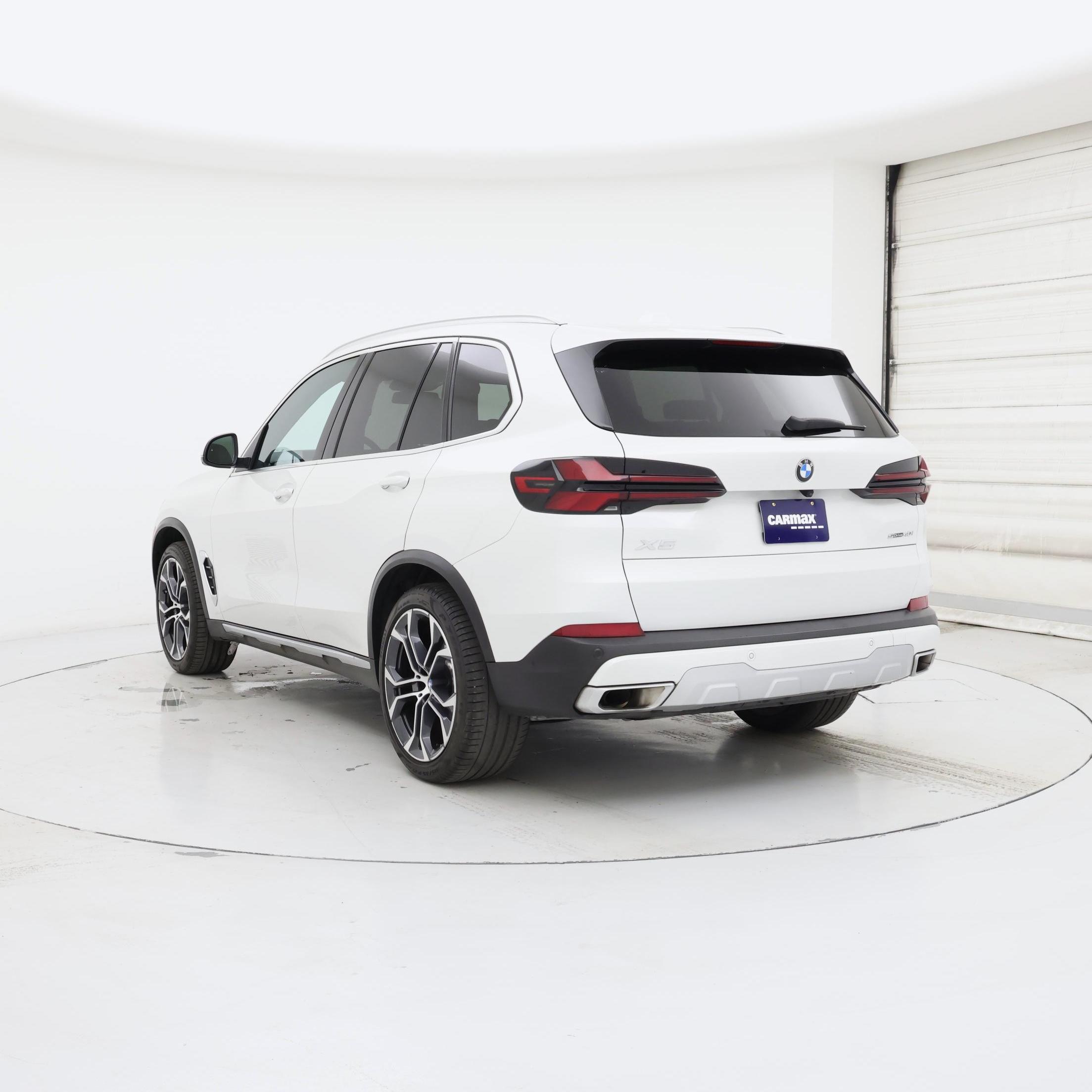 Thumbnail: 2024 BMW X5 - 2
