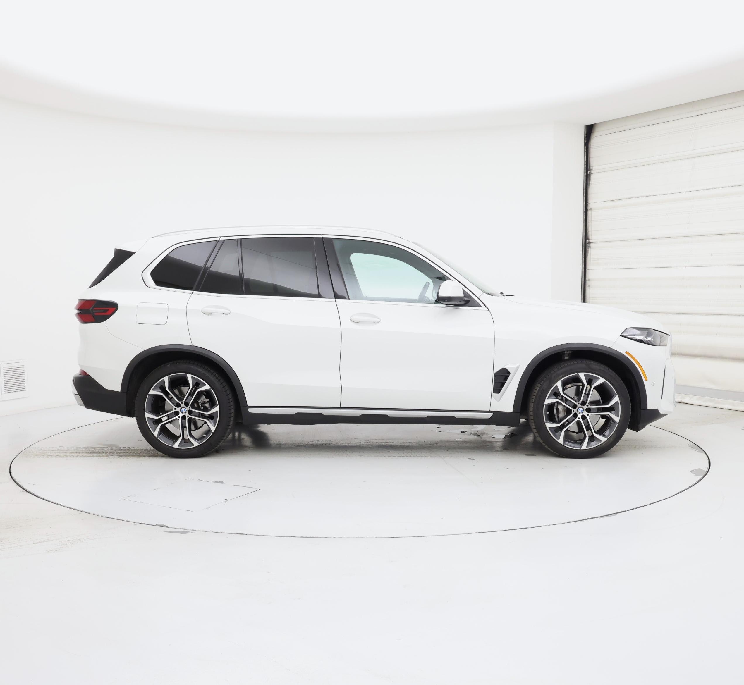 Thumbnail: 2024 BMW X5 - 7