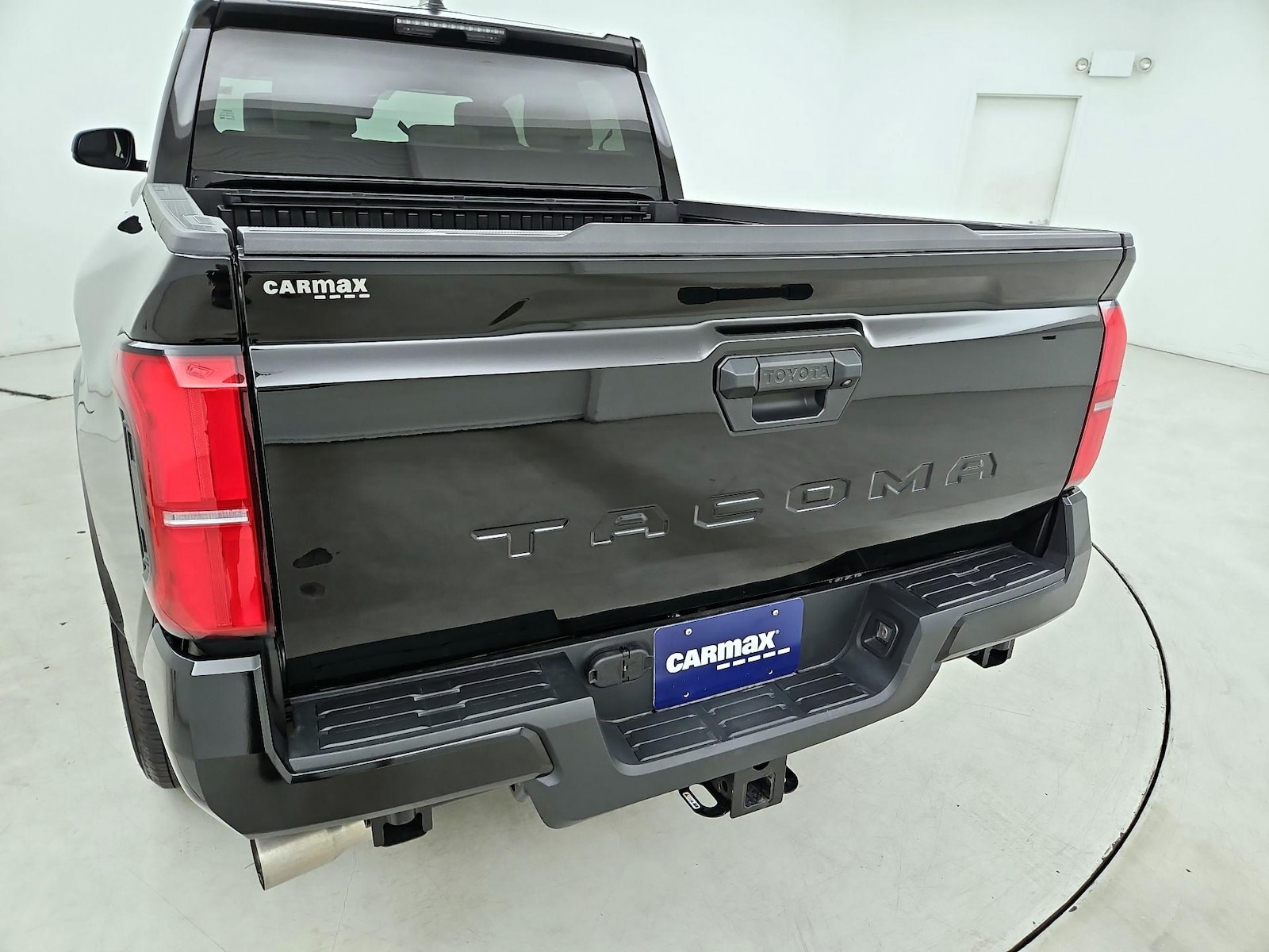 2025 Toyota Tacoma SR5 - Photo 21