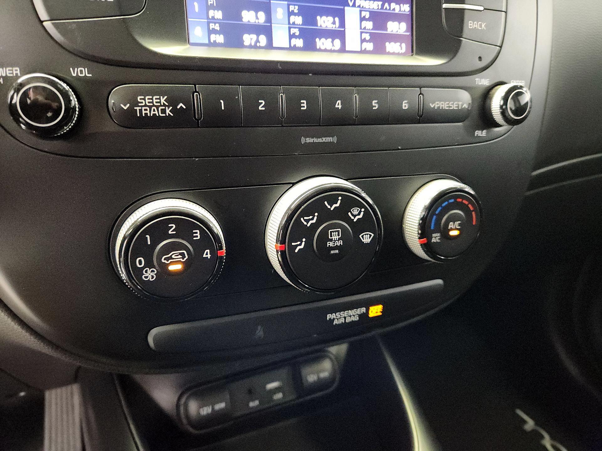 Thumbnail: 2018 Kia Soul - 15