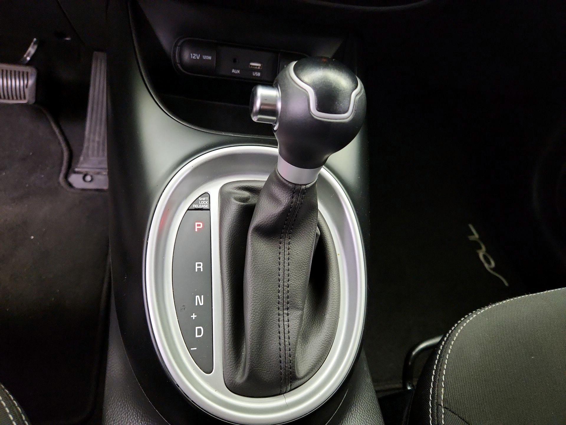 Thumbnail: 2018 Kia Soul - 16