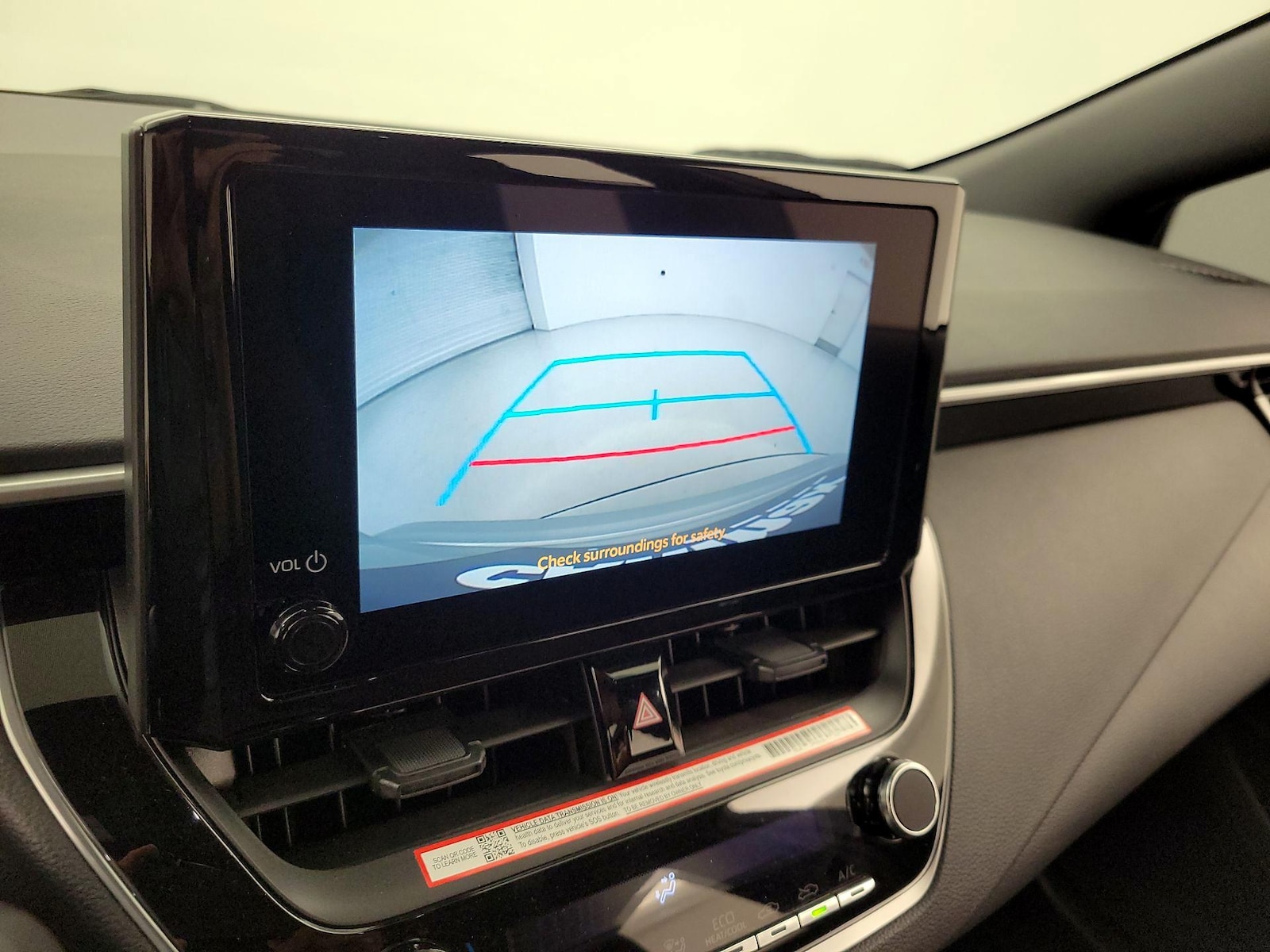 2026 Toyota Corolla SE - Photo 15