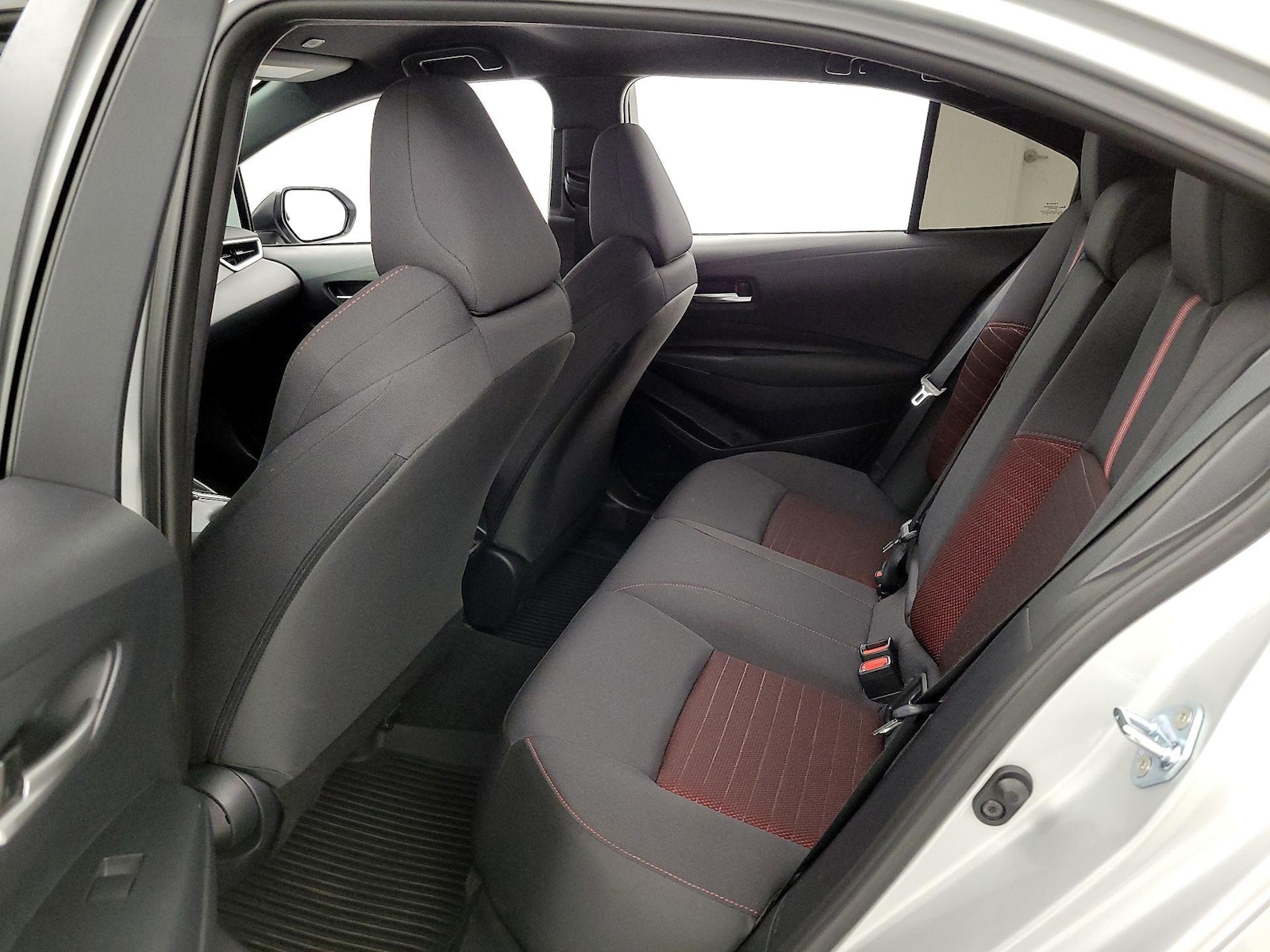 2026 Toyota Corolla SE - Photo 20