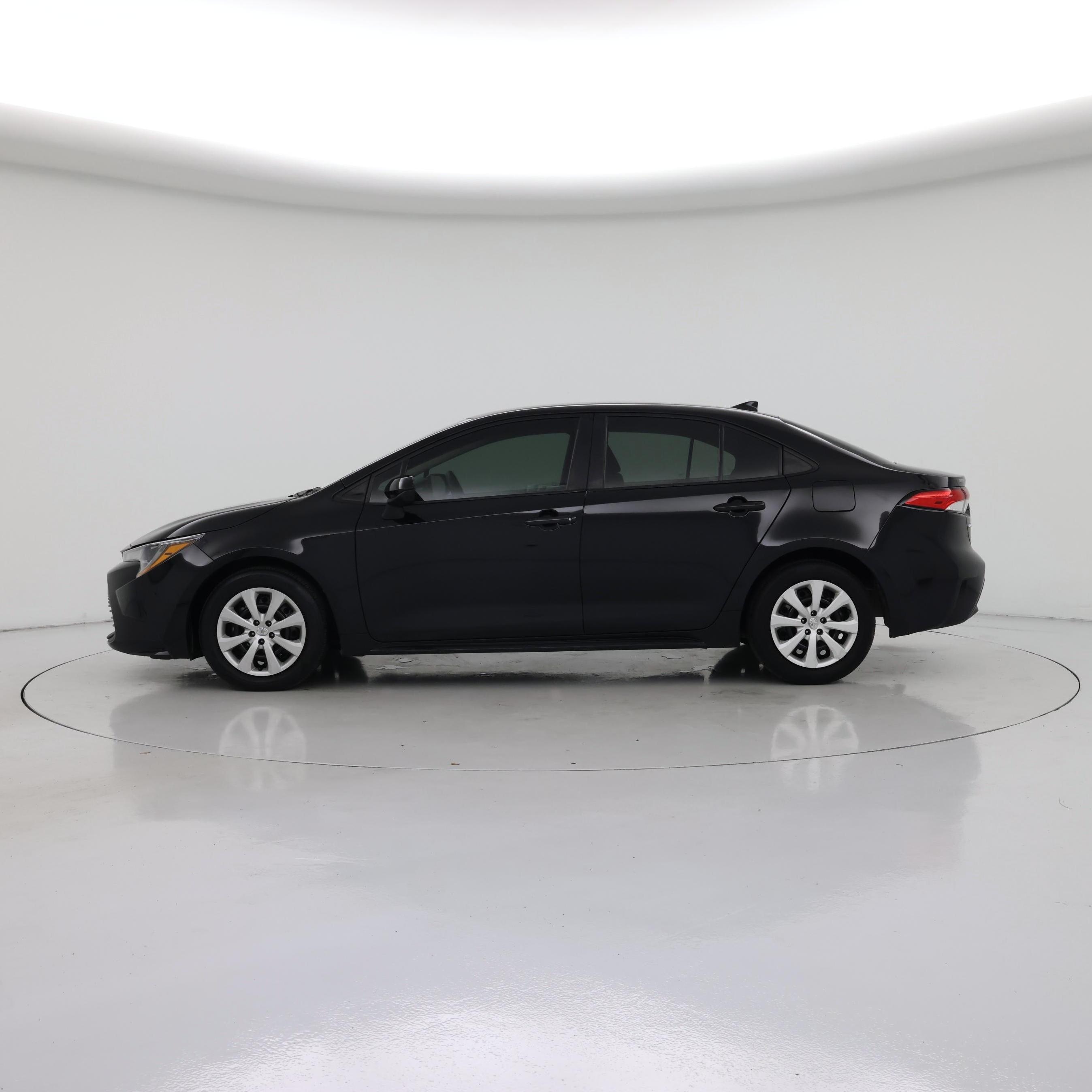 Thumbnail: 2024 Toyota Corolla - 3