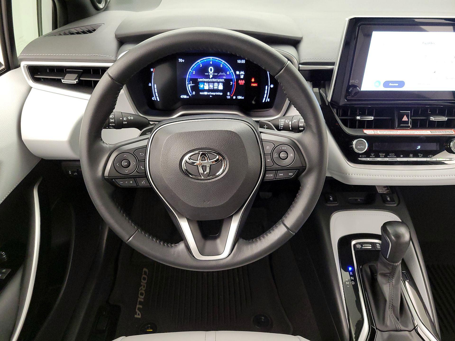 Thumbnail: 2025 Toyota Corolla - 10