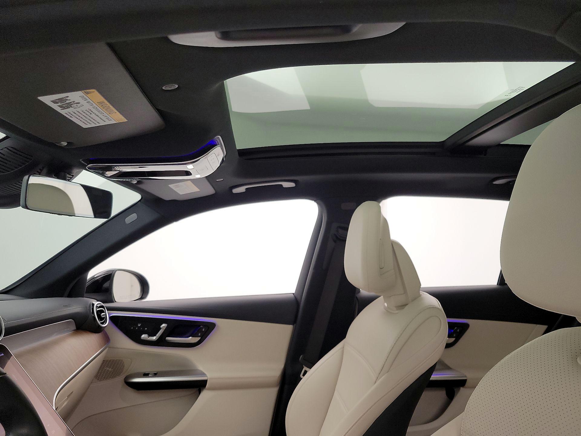 Thumbnail: 2024 Mercedes-Benz GLC - 19