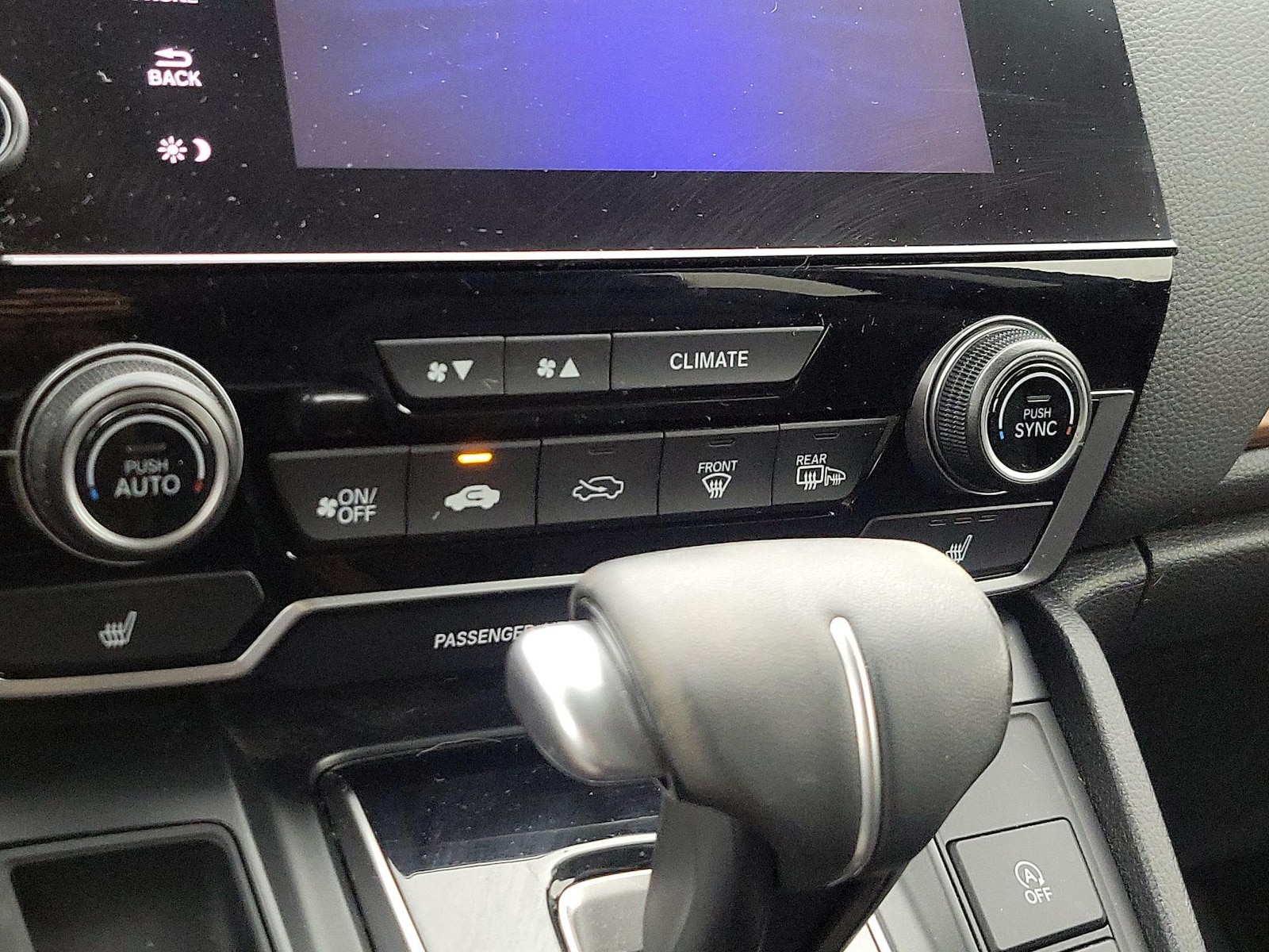 2022 Honda CR-V Touring - Photo 18