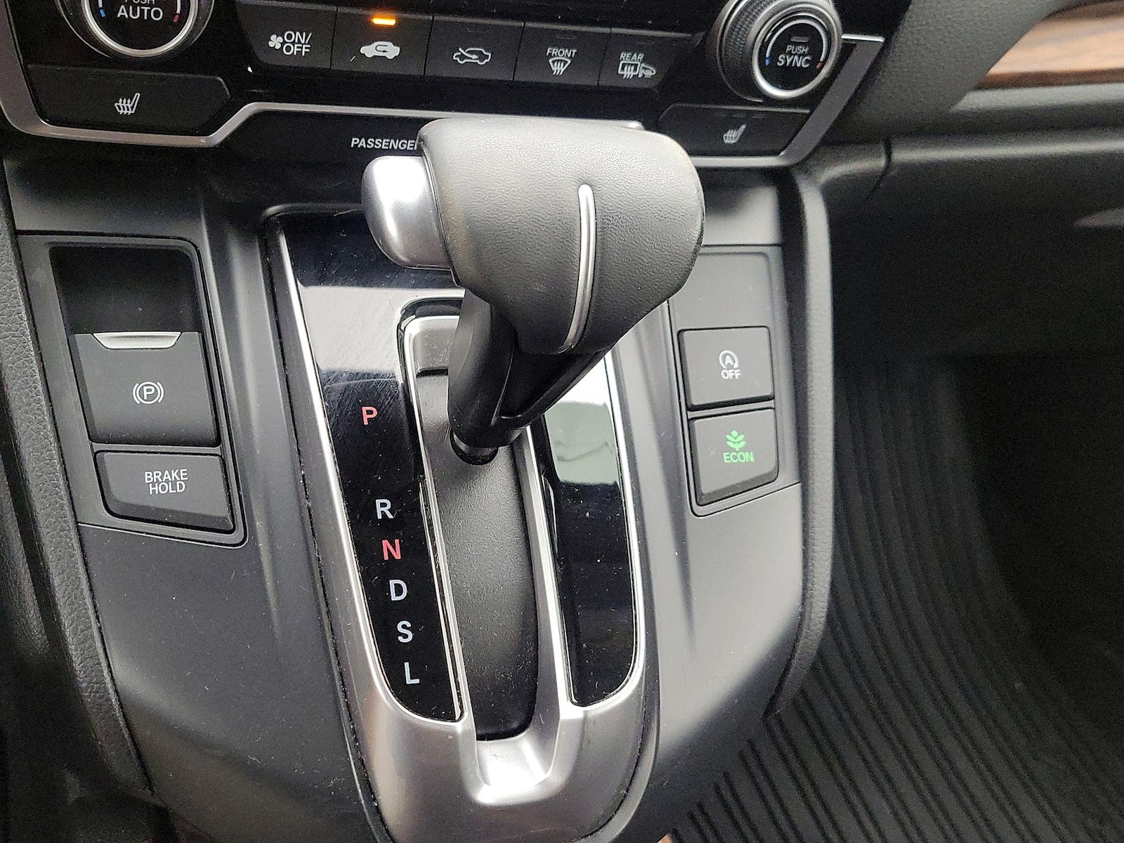 2022 Honda CR-V Touring - Photo 19