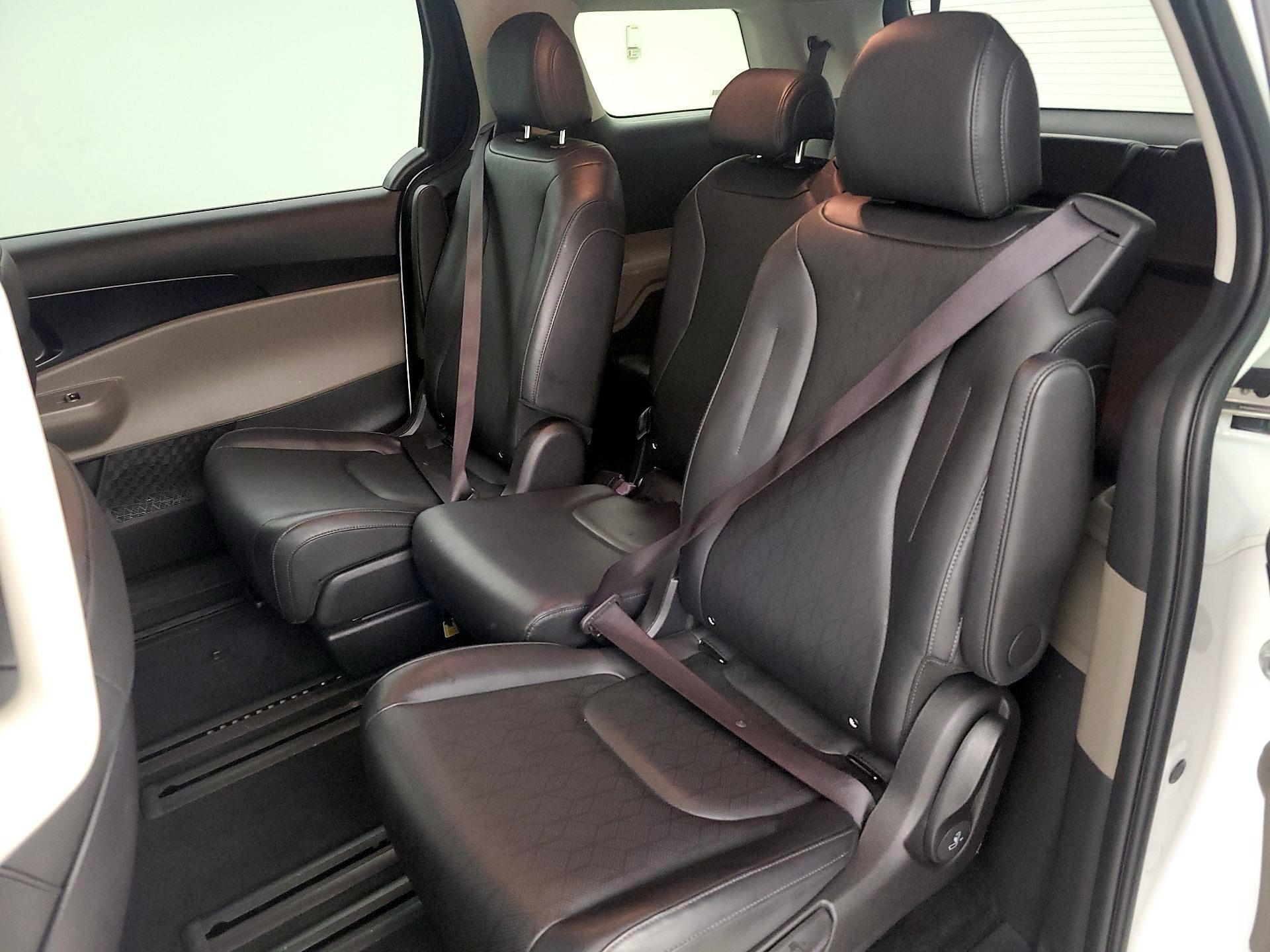 Thumbnail: 2025 Kia Carnival - 20