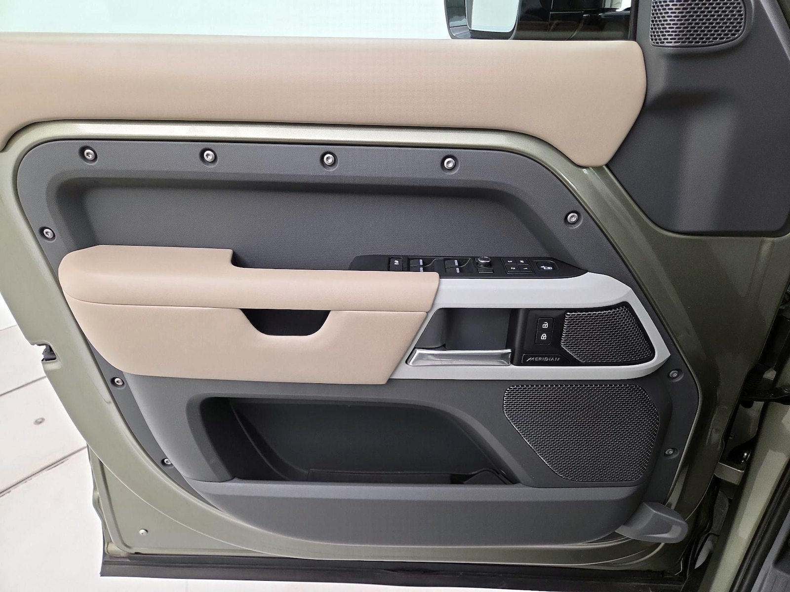 2020 Land Rover Defender HSE - Photo 13