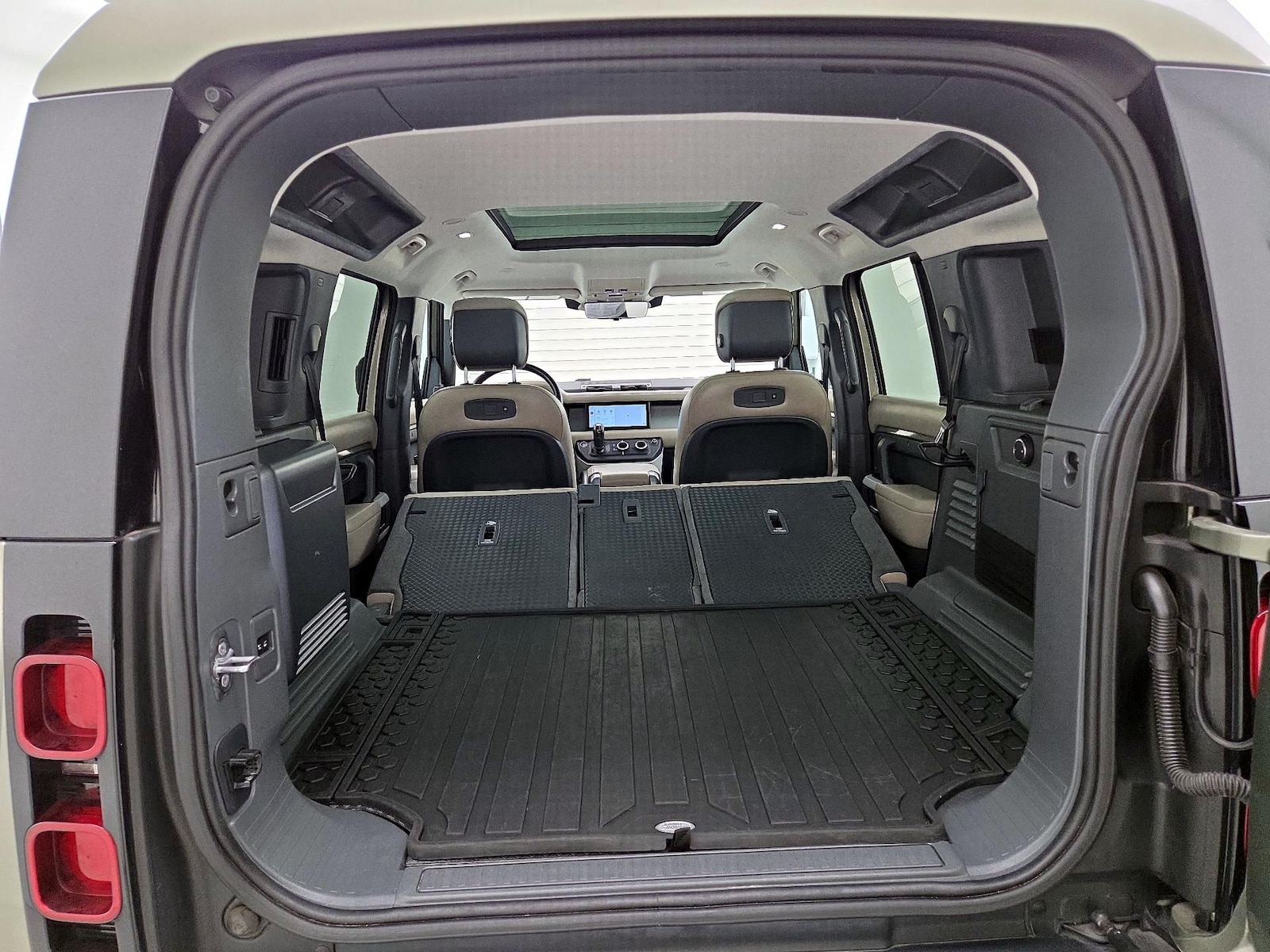 2020 Land Rover Defender HSE - Photo 23