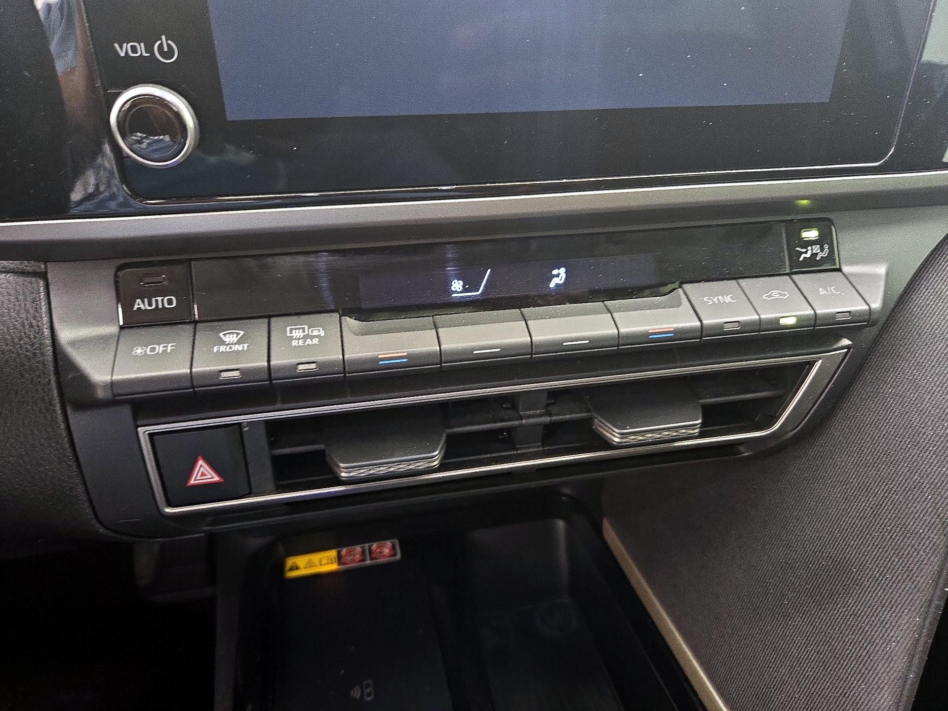 Thumbnail: 2025 Toyota Camry - 16