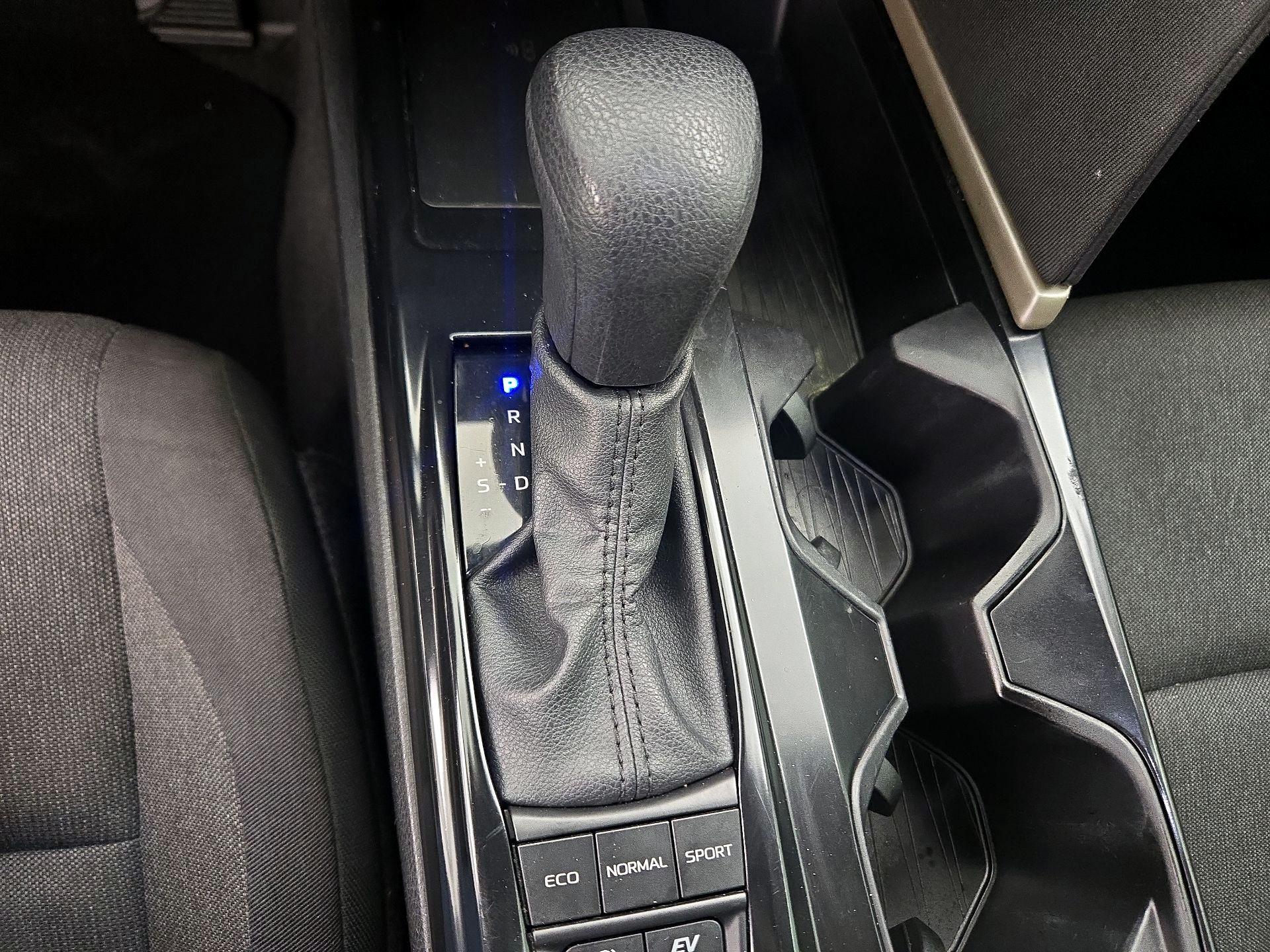 Thumbnail: 2025 Toyota Camry - 17