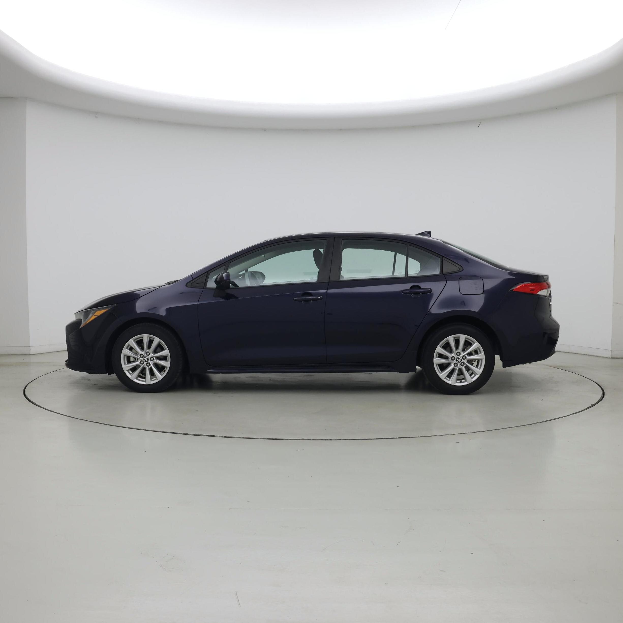 Thumbnail: 2023 Toyota Corolla - 3