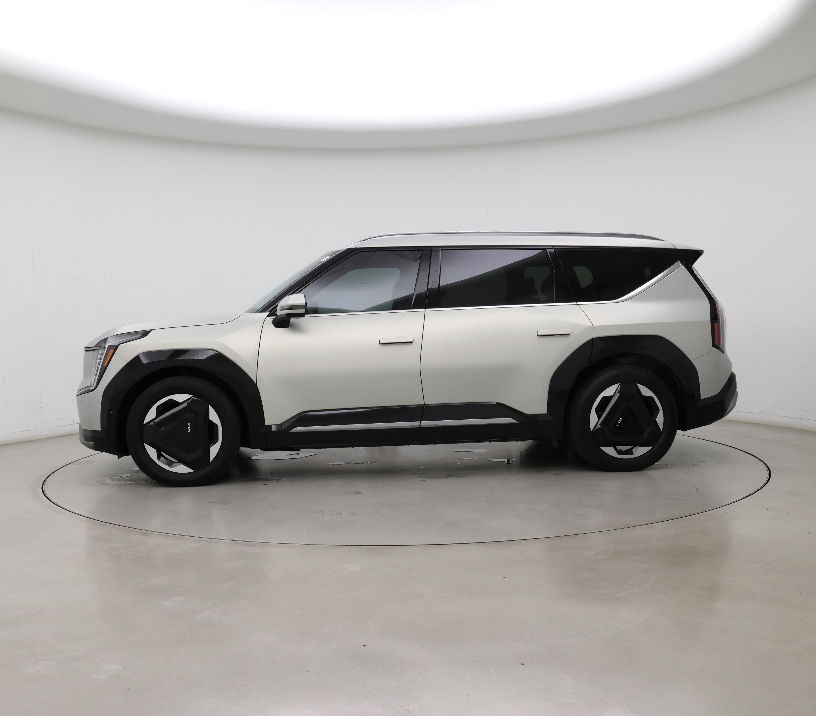 Thumbnail: 2024 Kia EV9 - 3