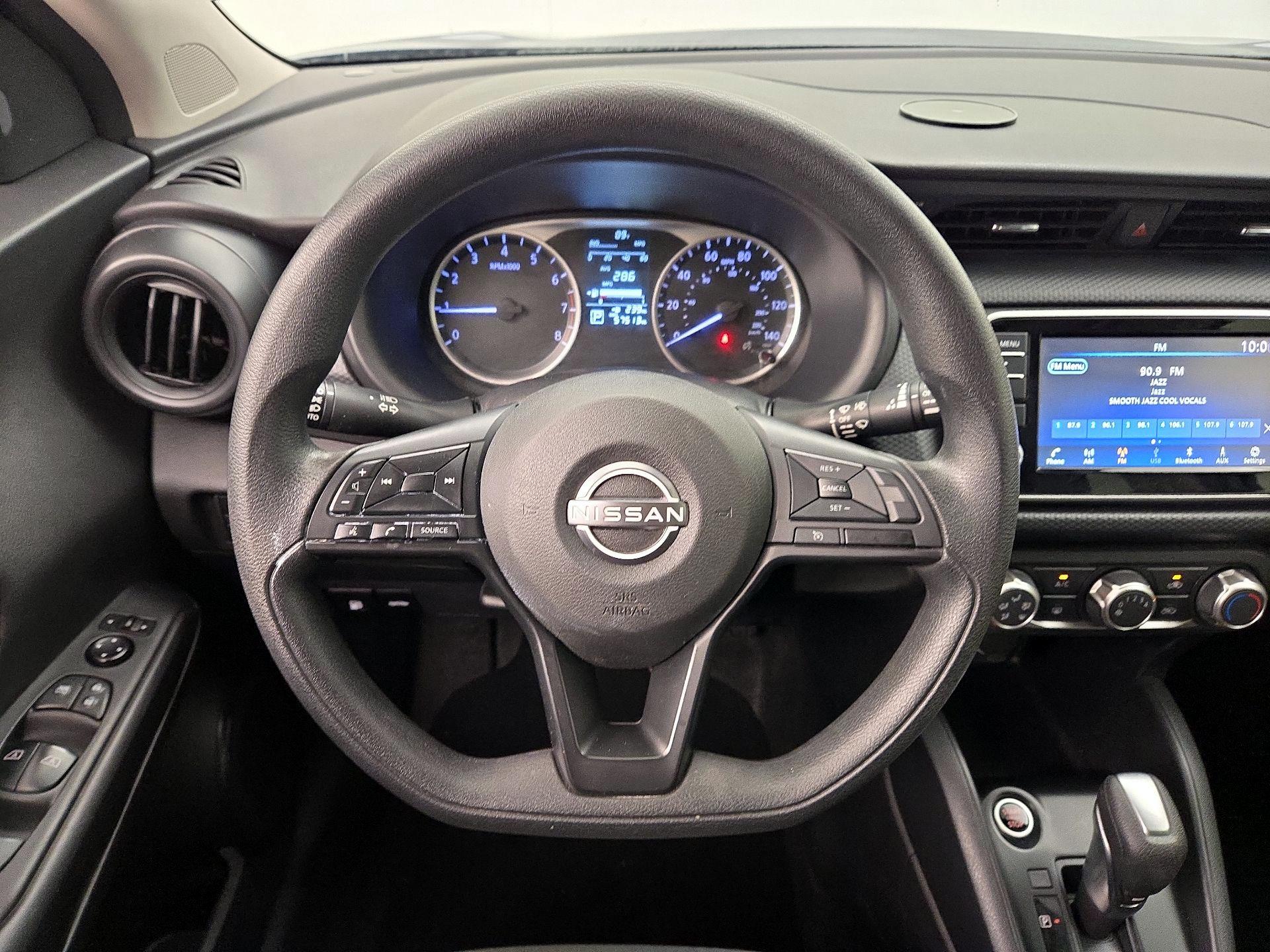 Thumbnail: 2023 Nissan Kicks - 10